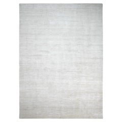 9
9"x13
6" Pearl White Solid Pattern Hand Knotted Hand Spun Ghazni Wool Rug