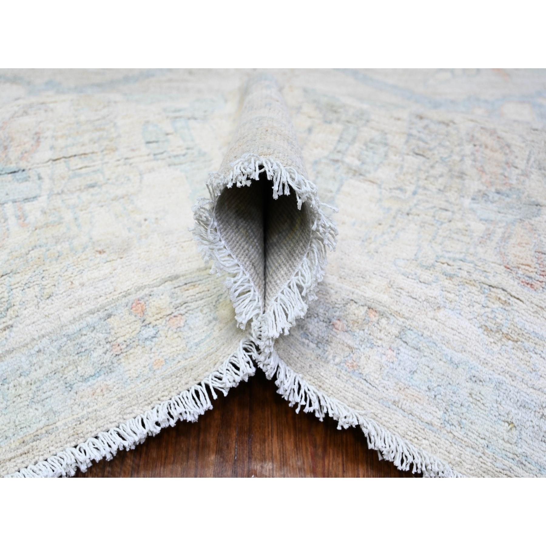 Hand-Knotted 9'9