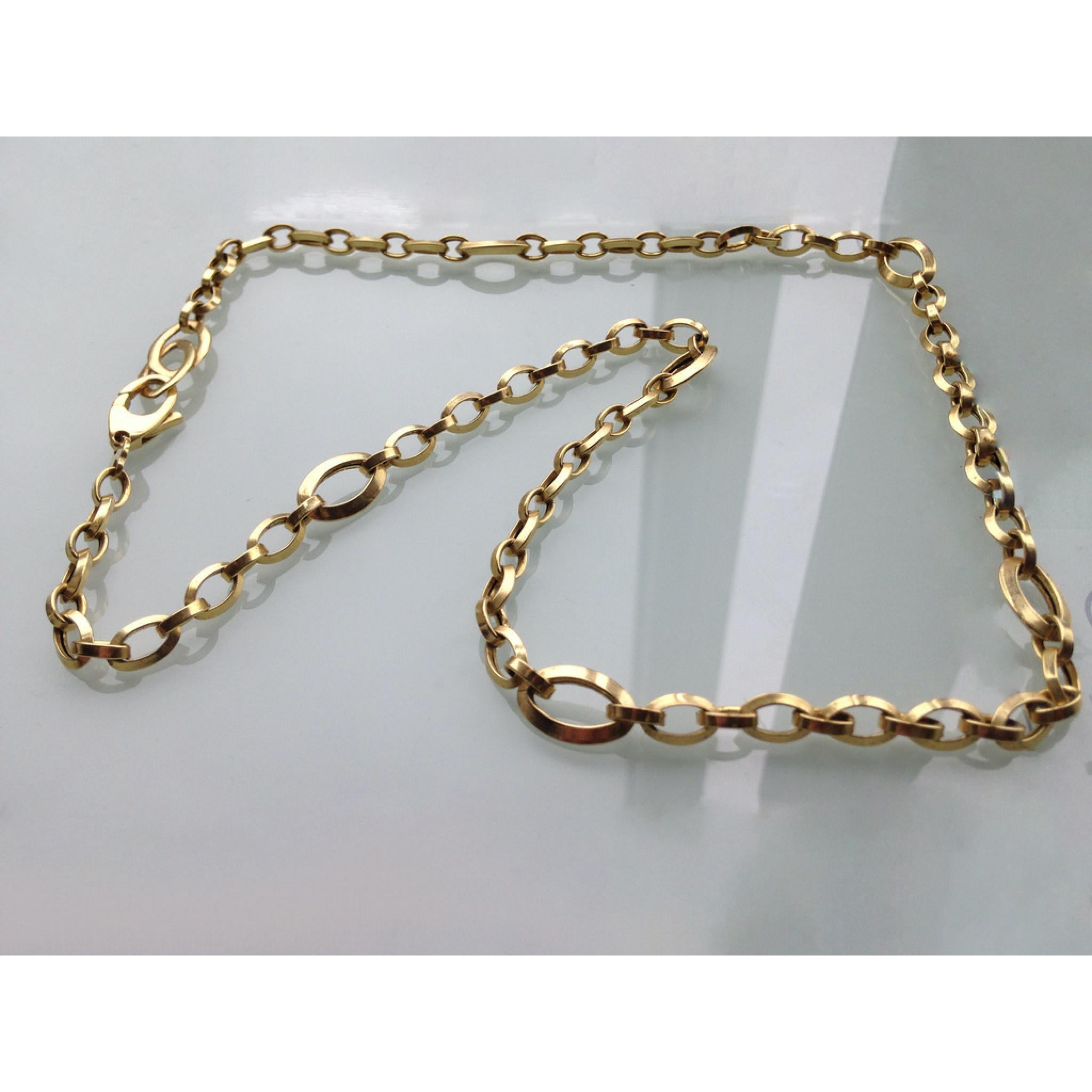 9ct 375 Gold 1980s Oval Design Matching Set

Bracelet & Necklace 

Both Fully Hallmarked 
Design dated 1980s
Bracelet weighs 7.27 grammes
Bracelet Length 9