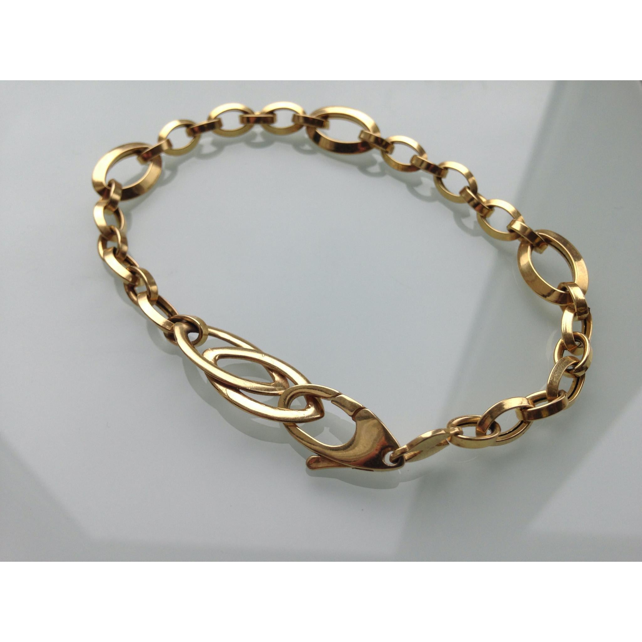 Moderno Set di gemelli con design ovale in oro 9ct 375 anni '80 in vendita