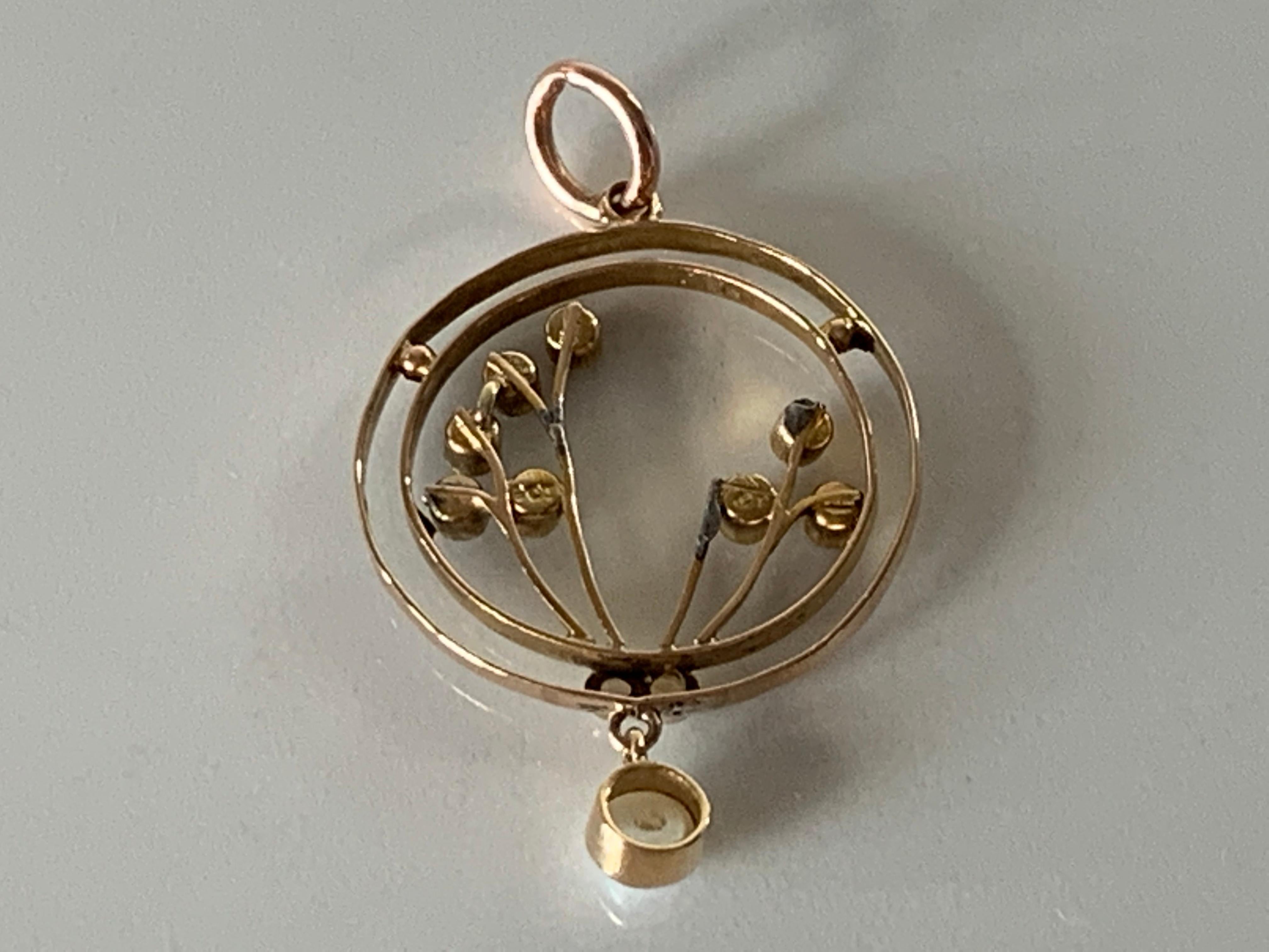 Round Cut 9ct 375 Gold Antique Pearl Pendant For Sale