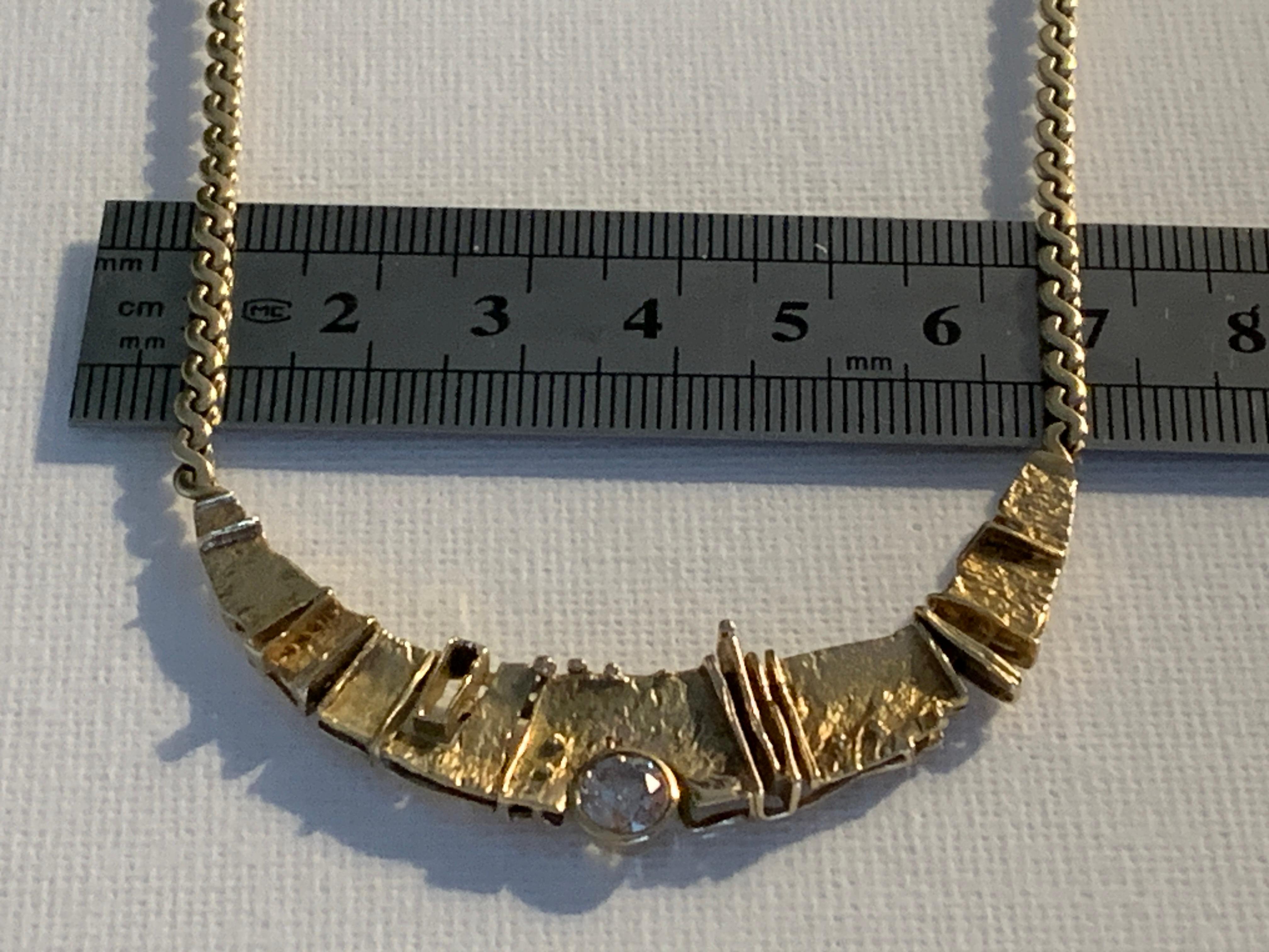 9ct 375 Gold 0.84 Carat Diamond Necklace For Sale 11