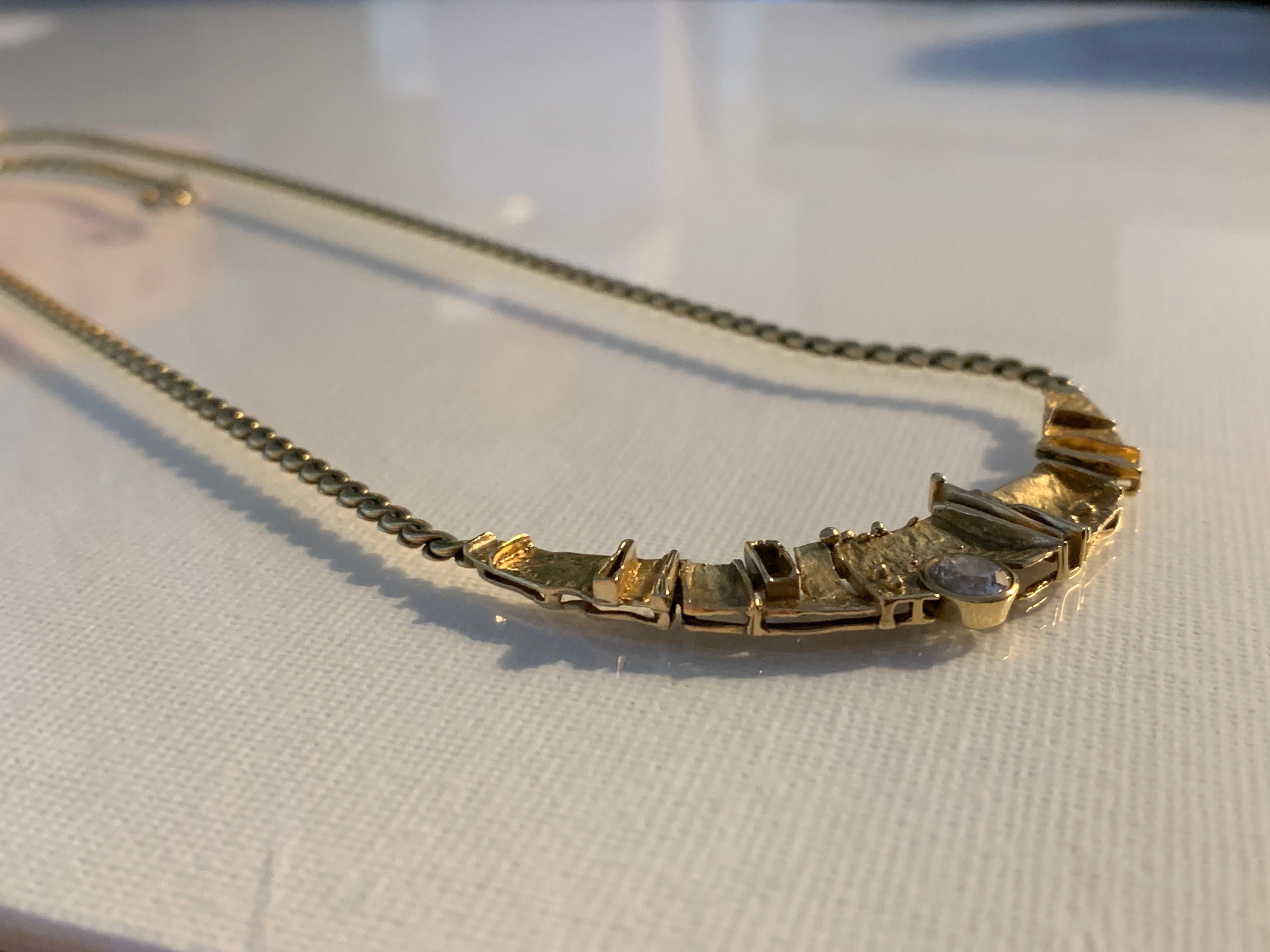 Women's 9ct 375 Gold 0.84 Carat Diamond Necklace For Sale