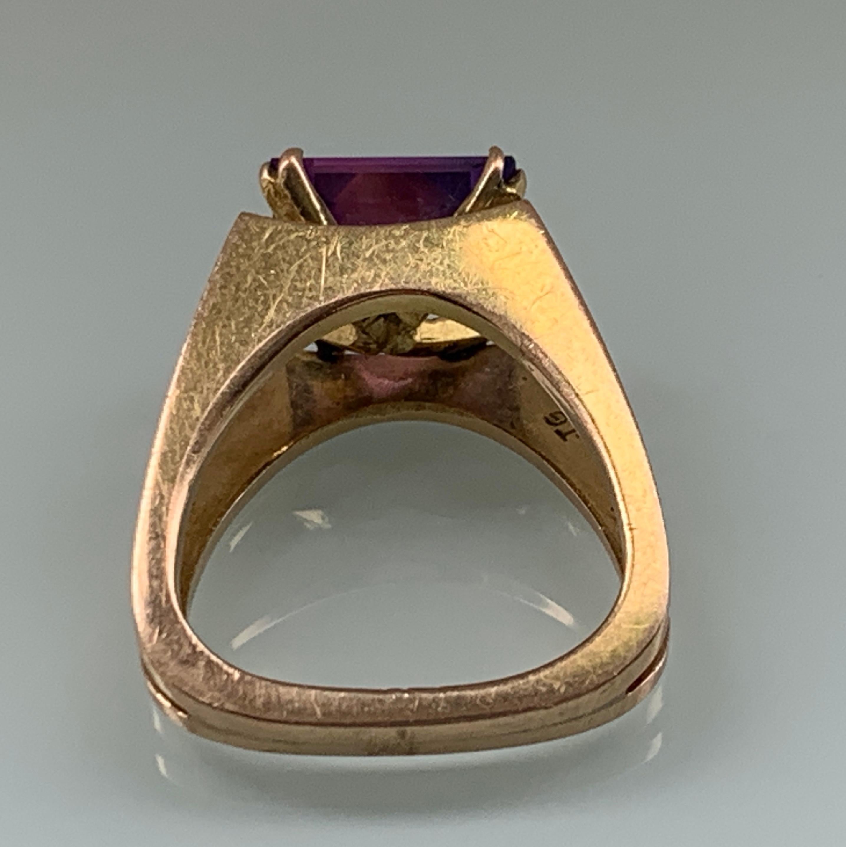 9 Karat 375 Gold Jack Gutschneider Designer Lila Edelstein gefasster Ring im Zustand „Gut“ im Angebot in London, GB