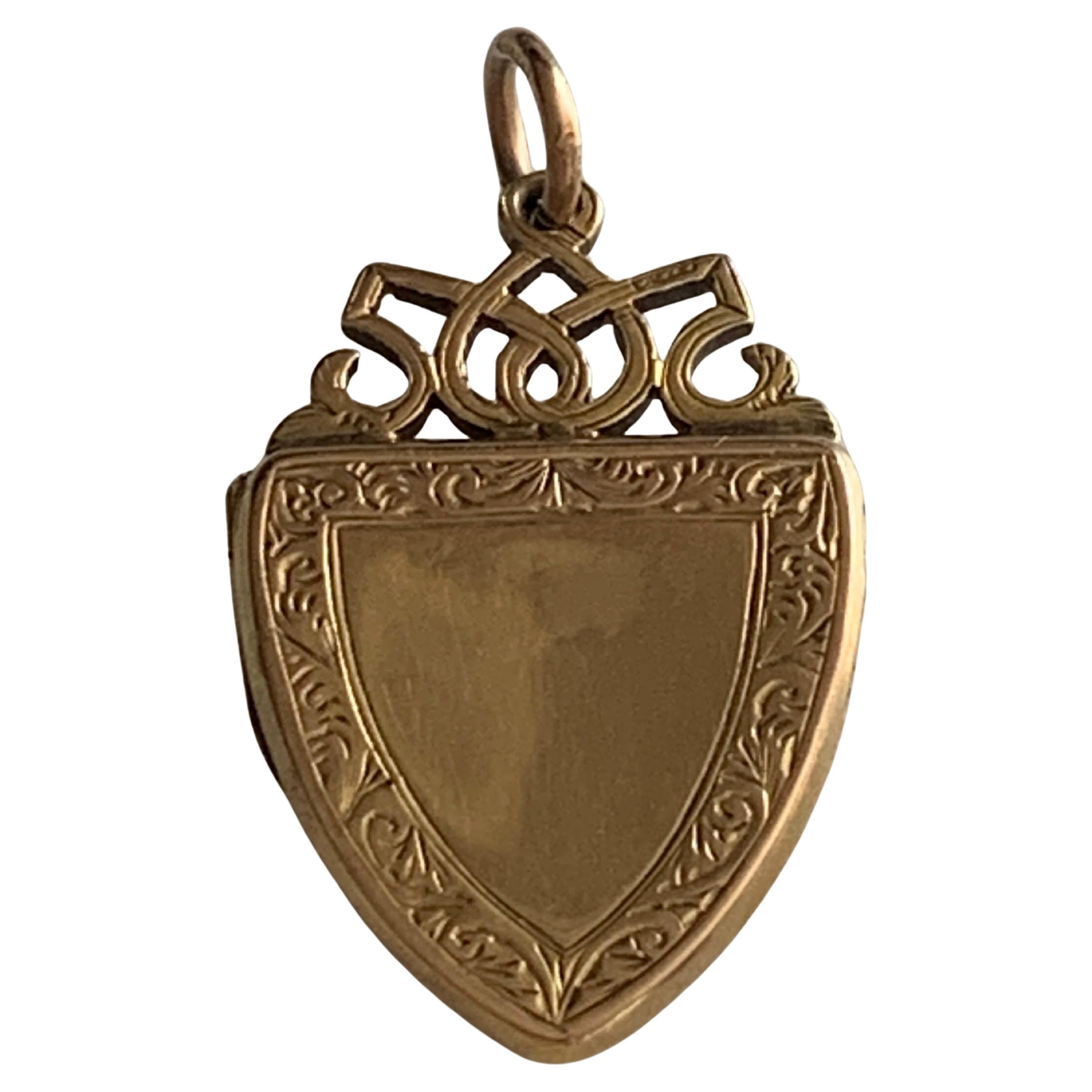 9ct 375 Gold Locket fully Hallmarked on side For Sale