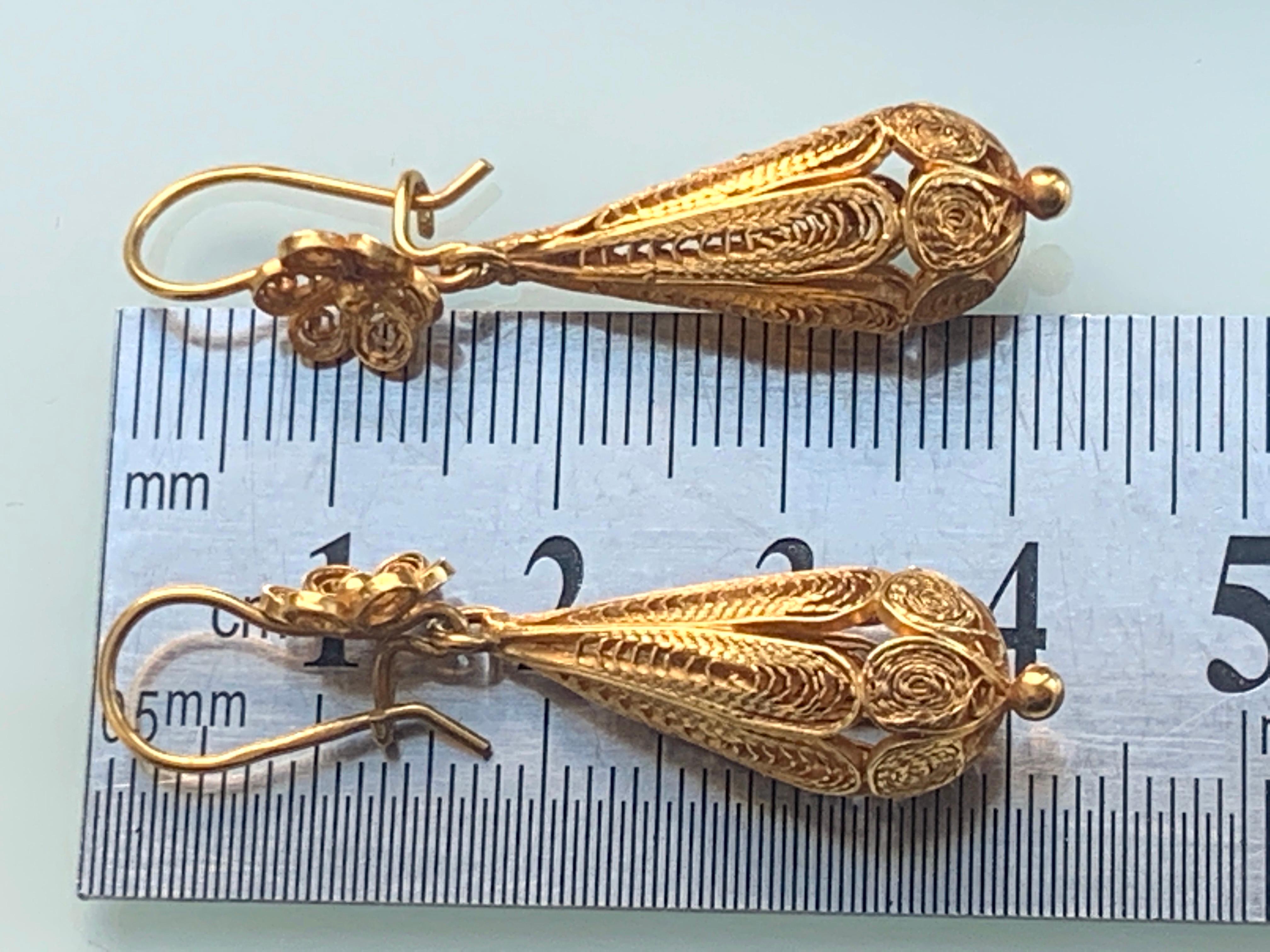 9ct 375 Gold Portuguese Filigree Bomb Drop Earrings 4