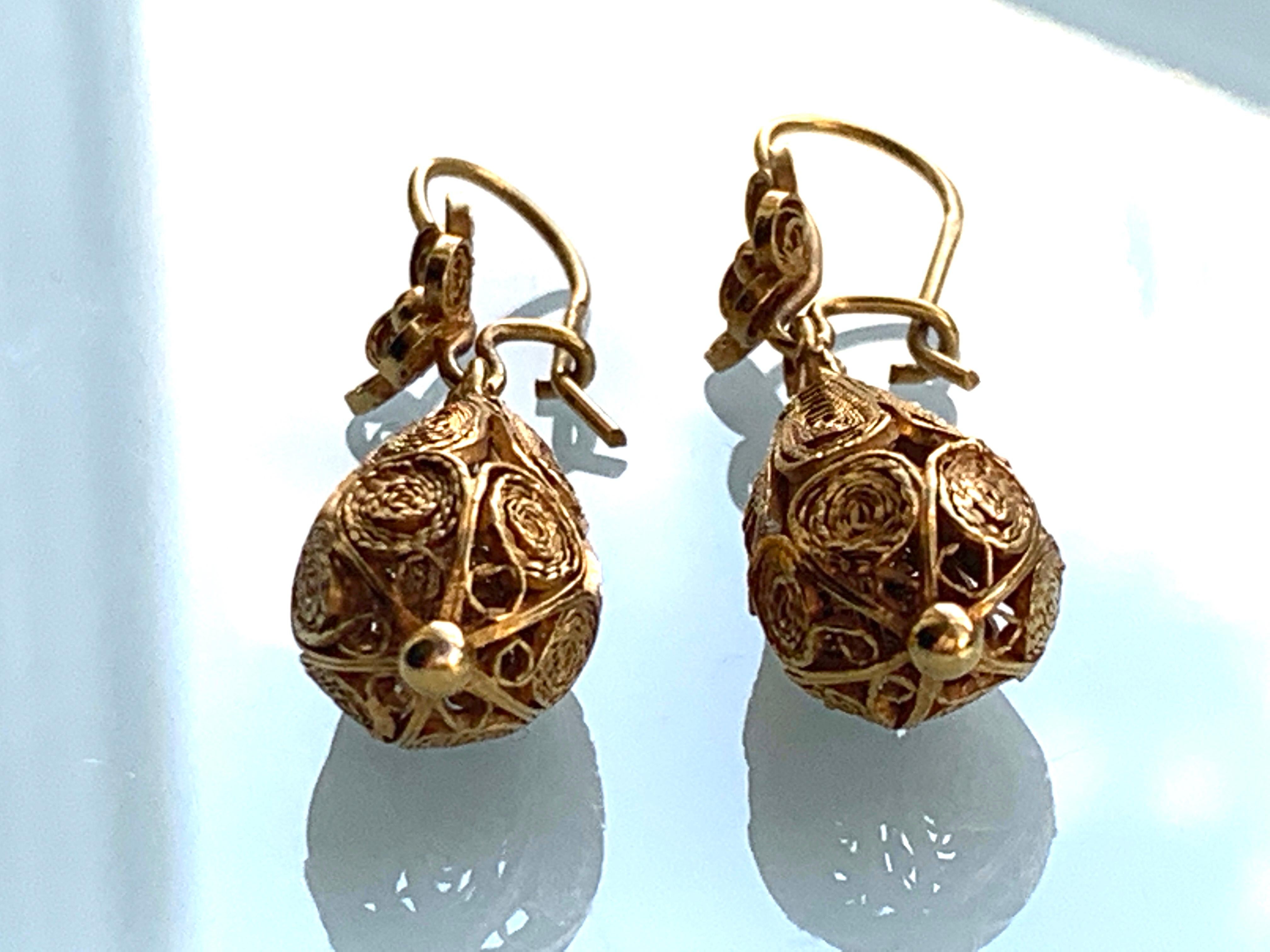portuguese earrings gold