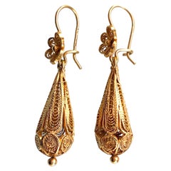 9ct 375 Gold Portuguese Filigree Bomb Drop Earrings at 1stDibs | portuguese filigree  earrings, portuguese gold earrings, portuguese earrings
