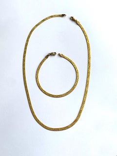 9ct 375 Gold set . Necklet & Bracelet