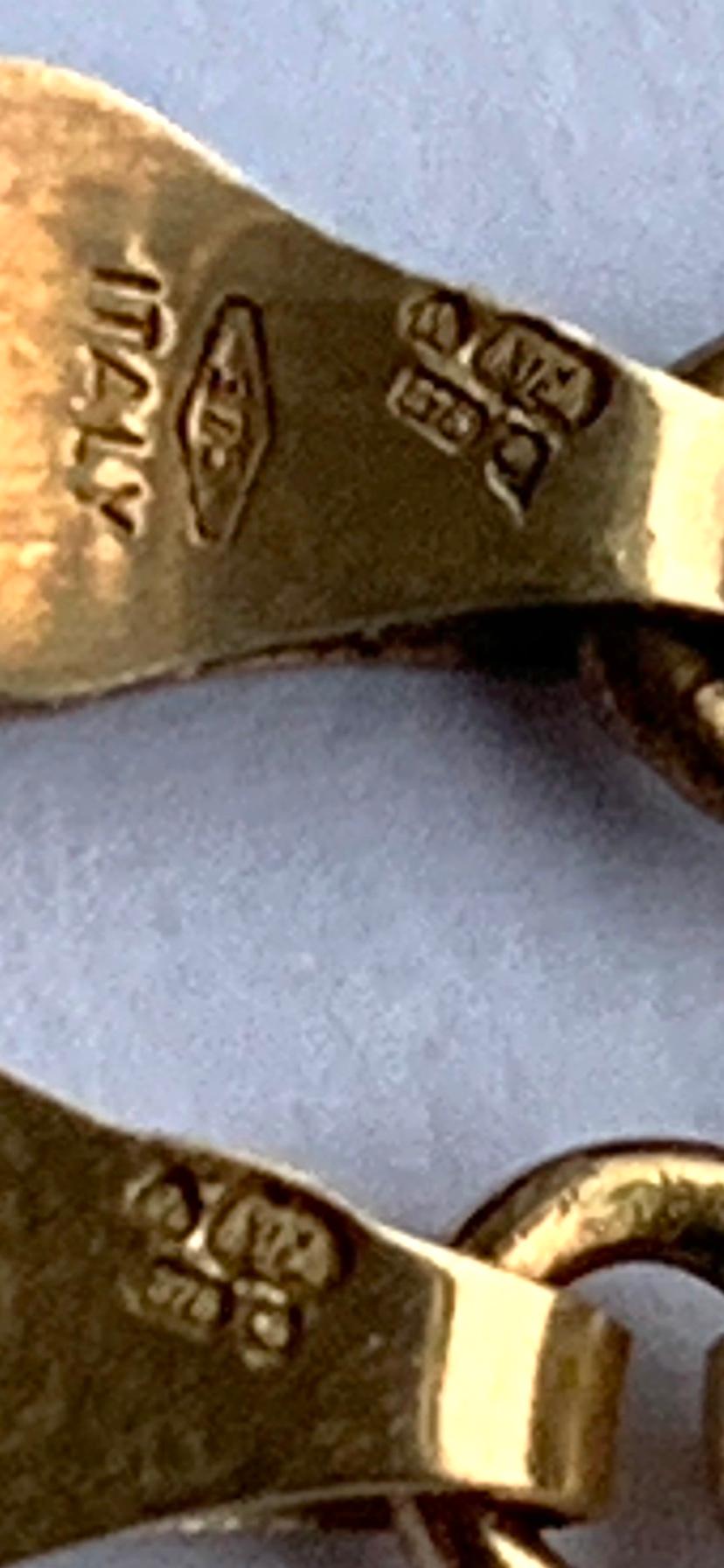 Set in oro 9ct 375 . Collana e bracciale in vendita 2