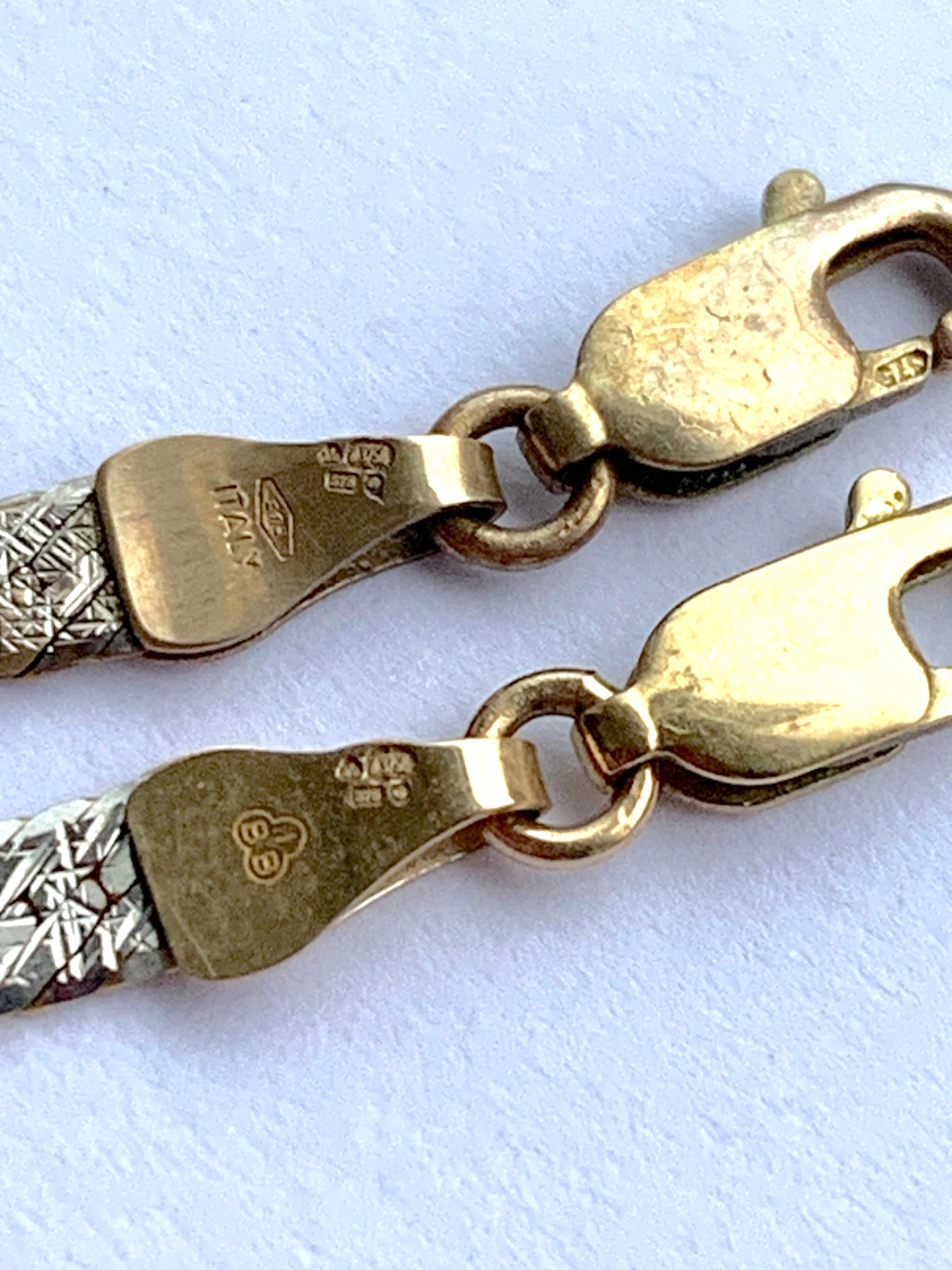 Set in oro 9ct 375 . Collana e bracciale in vendita 3