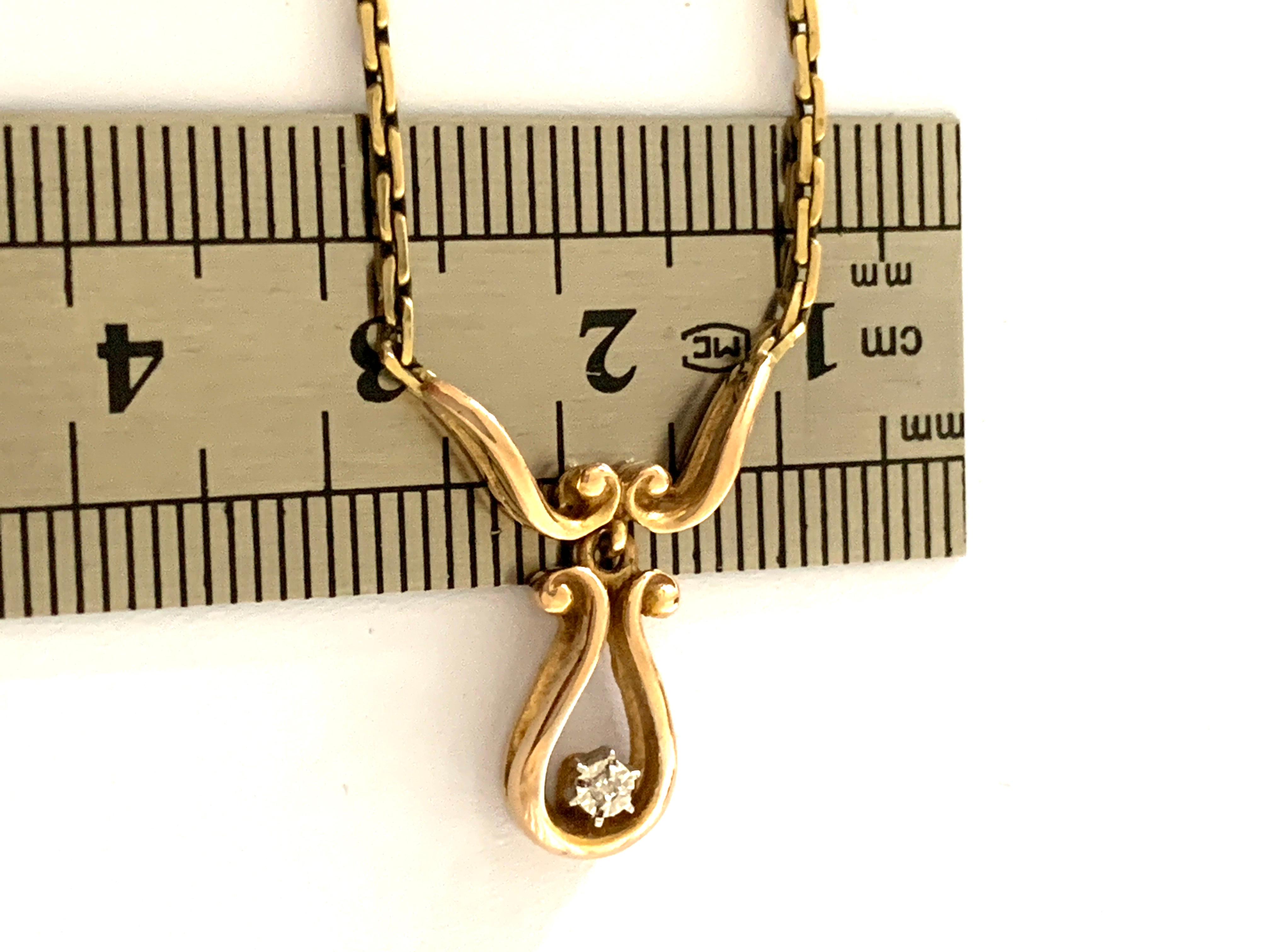 9ct 375 Gold Tiny Dia. Set Necklace For Sale 4