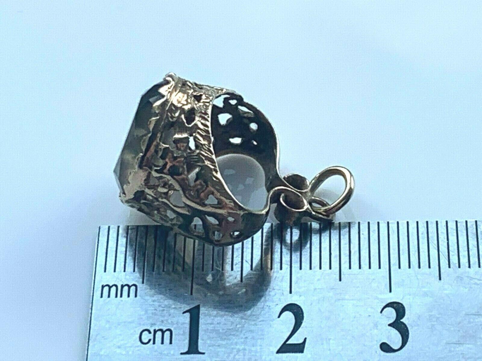 9ct 375 Smokey Quartz Charm Ring In Good Condition For Sale In London, GB