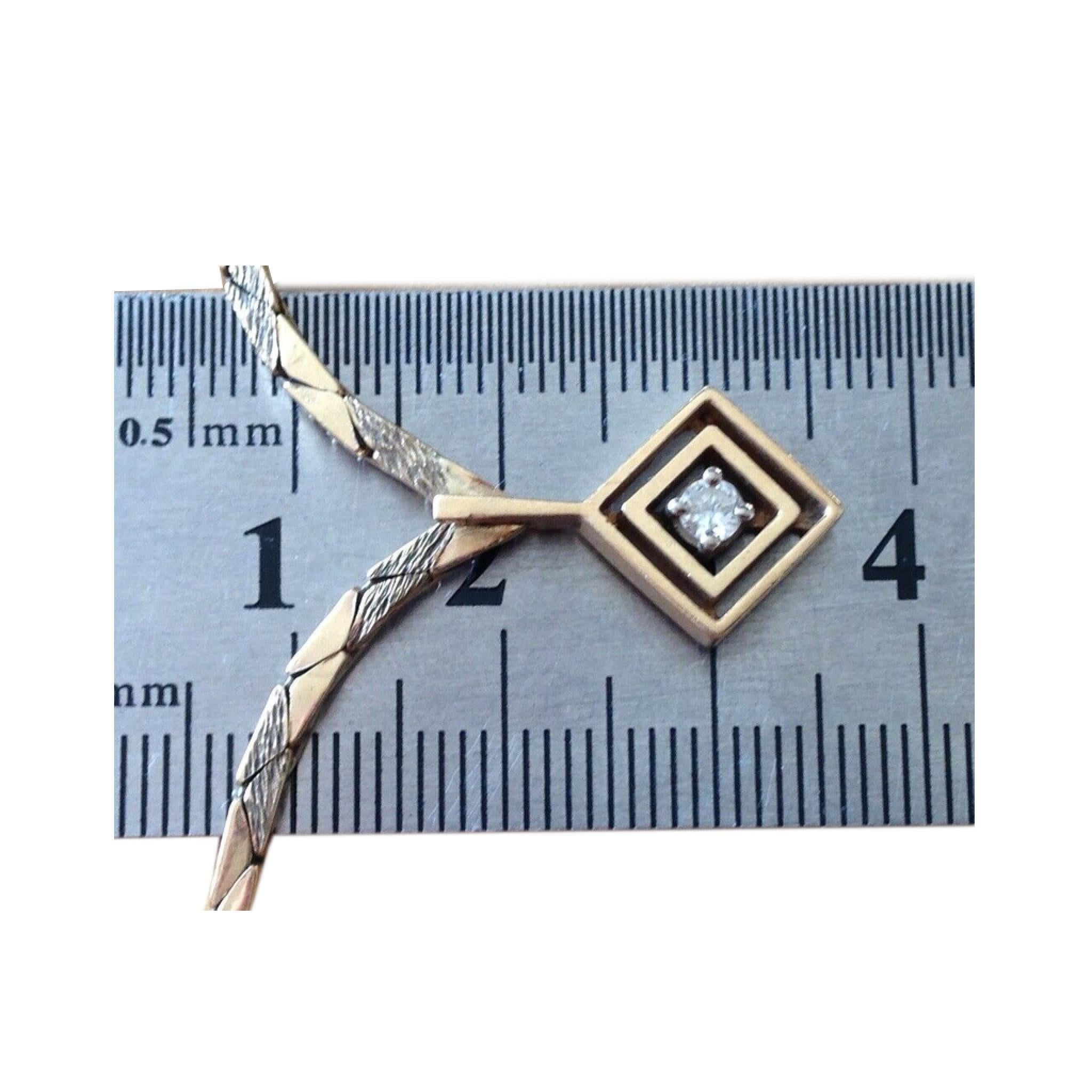 Collier de diamants en or 9 carats en vente 4