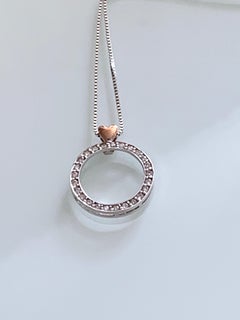 9ct 375 White Gold Diamond Circle Necklace