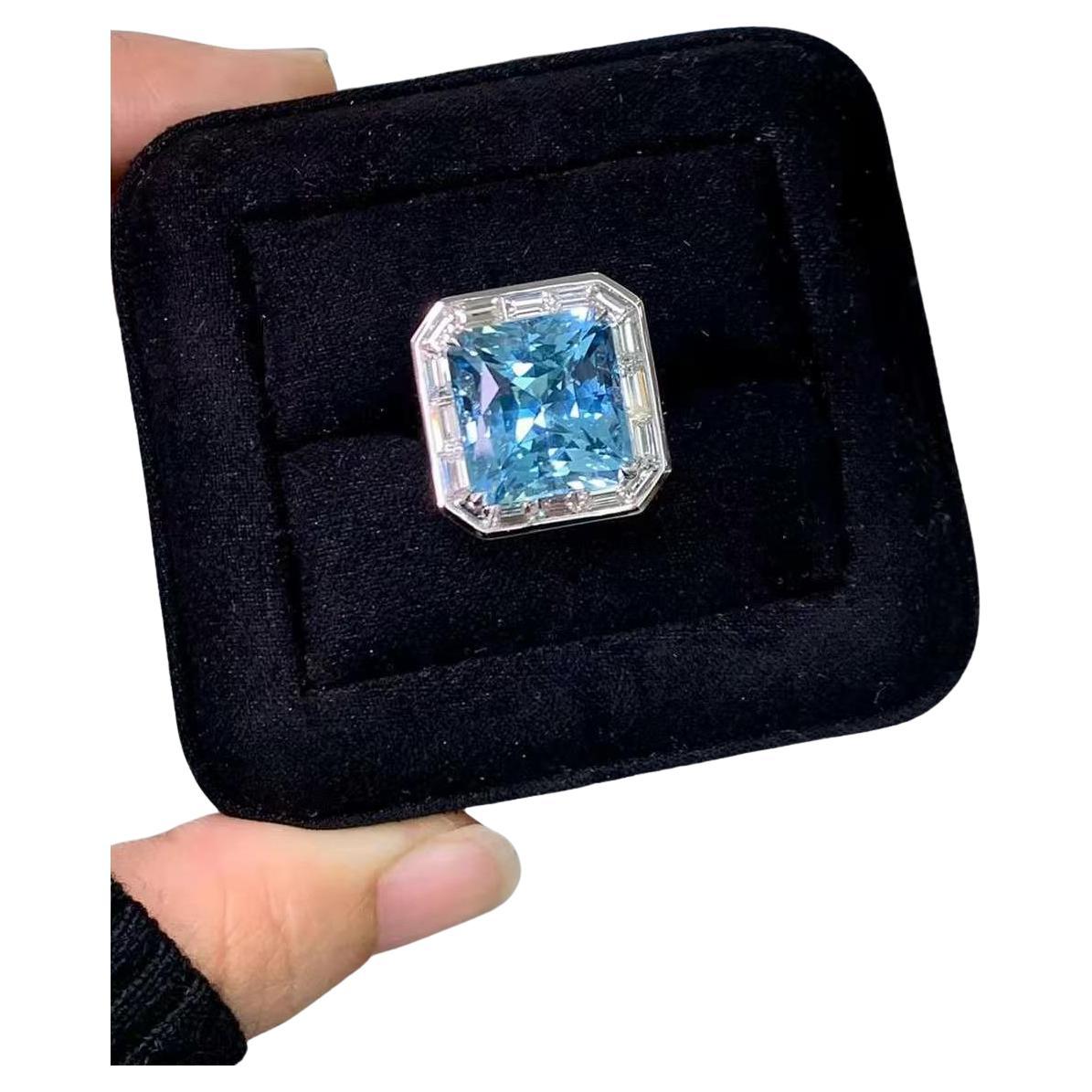 Ciondolo ad anello convertibile con acquamarina 9ct e diamante bianco 2ct in oro bianco 18k in vendita