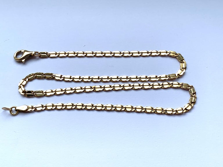 9 Carat Gold Necklace For Sale at 1stDibs