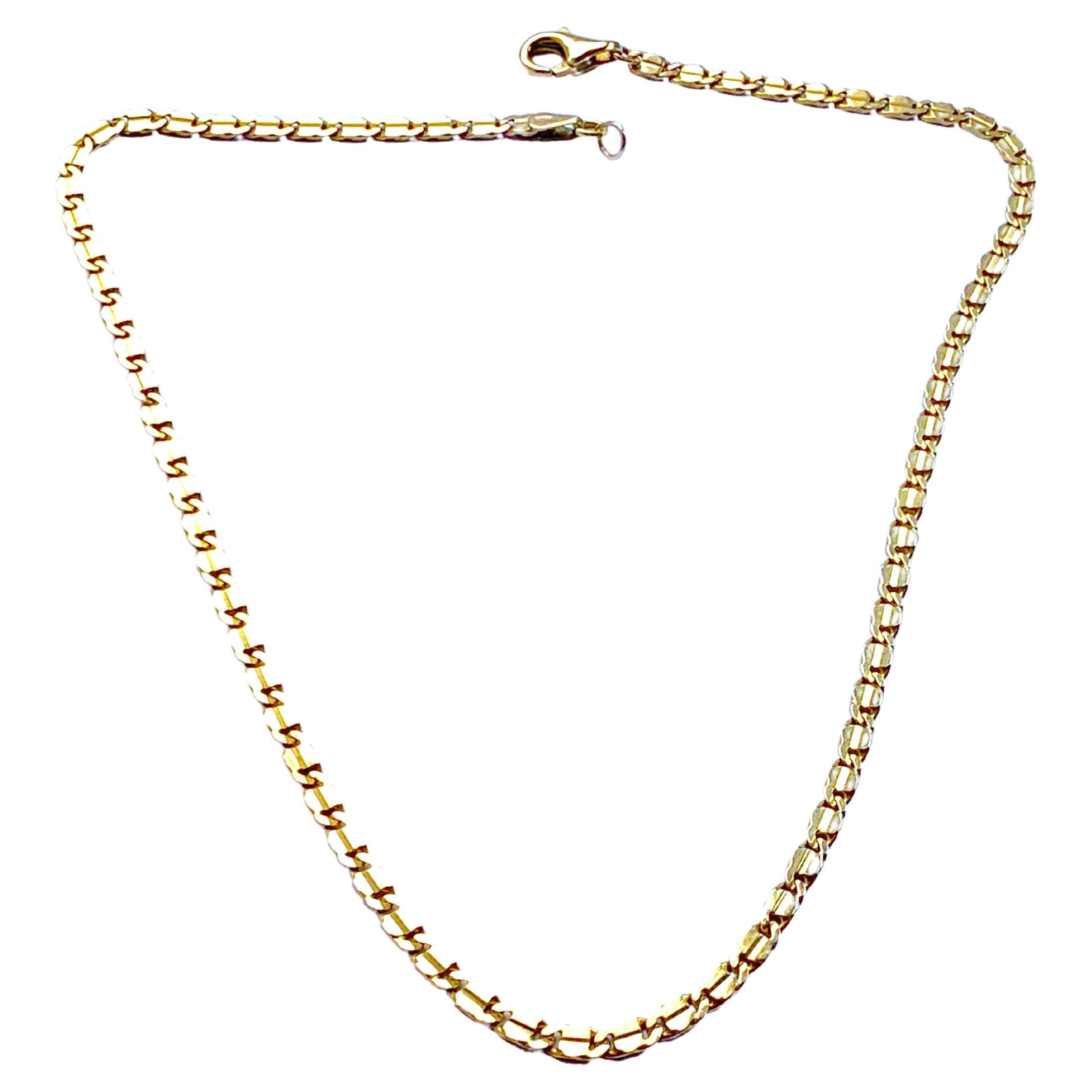 9 Carat Gold Necklace For Sale