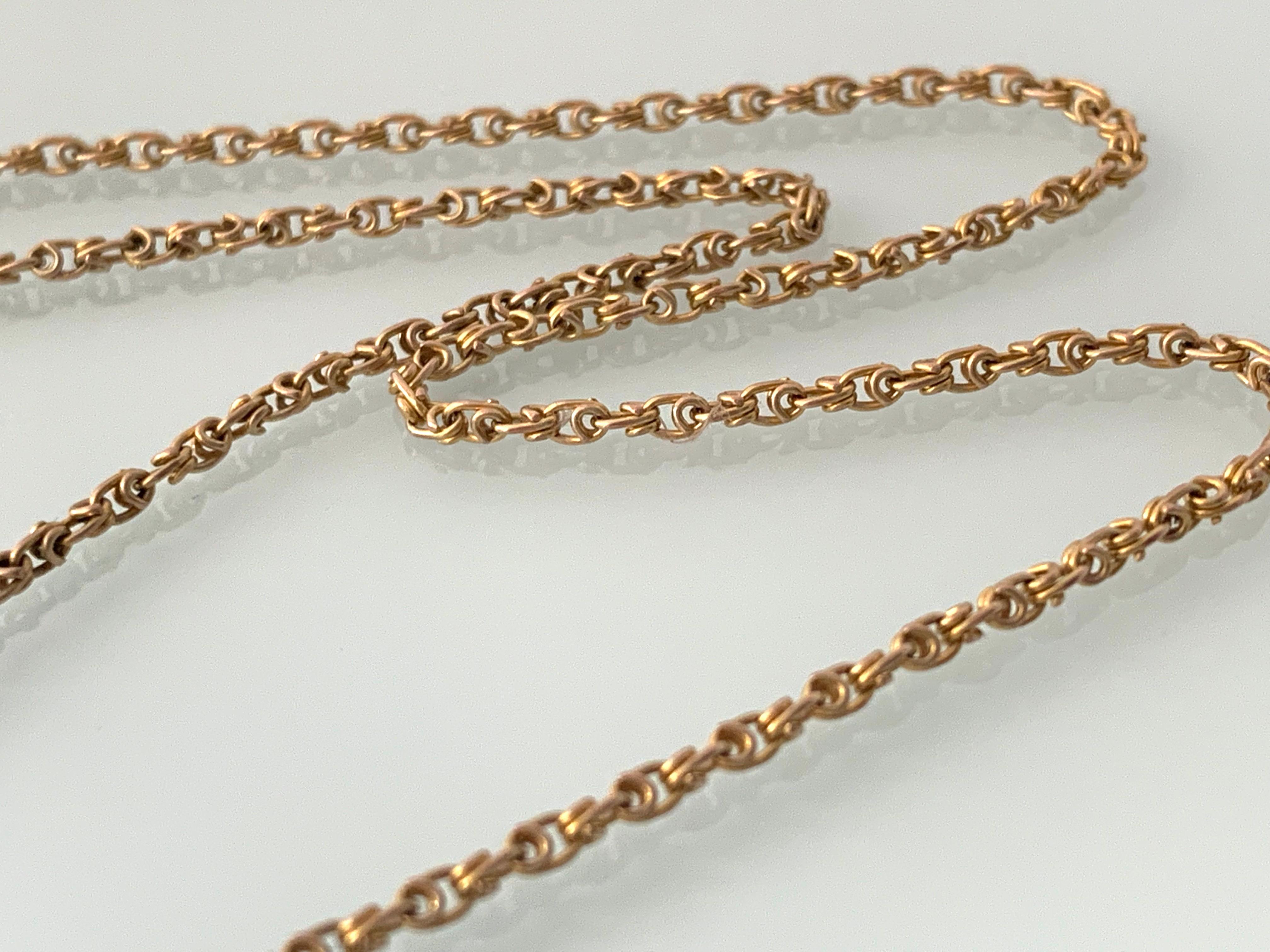 9ct Gold Antique Chain
fastened securely with a 9ct rose gold barrel clasp
Length 17.5 