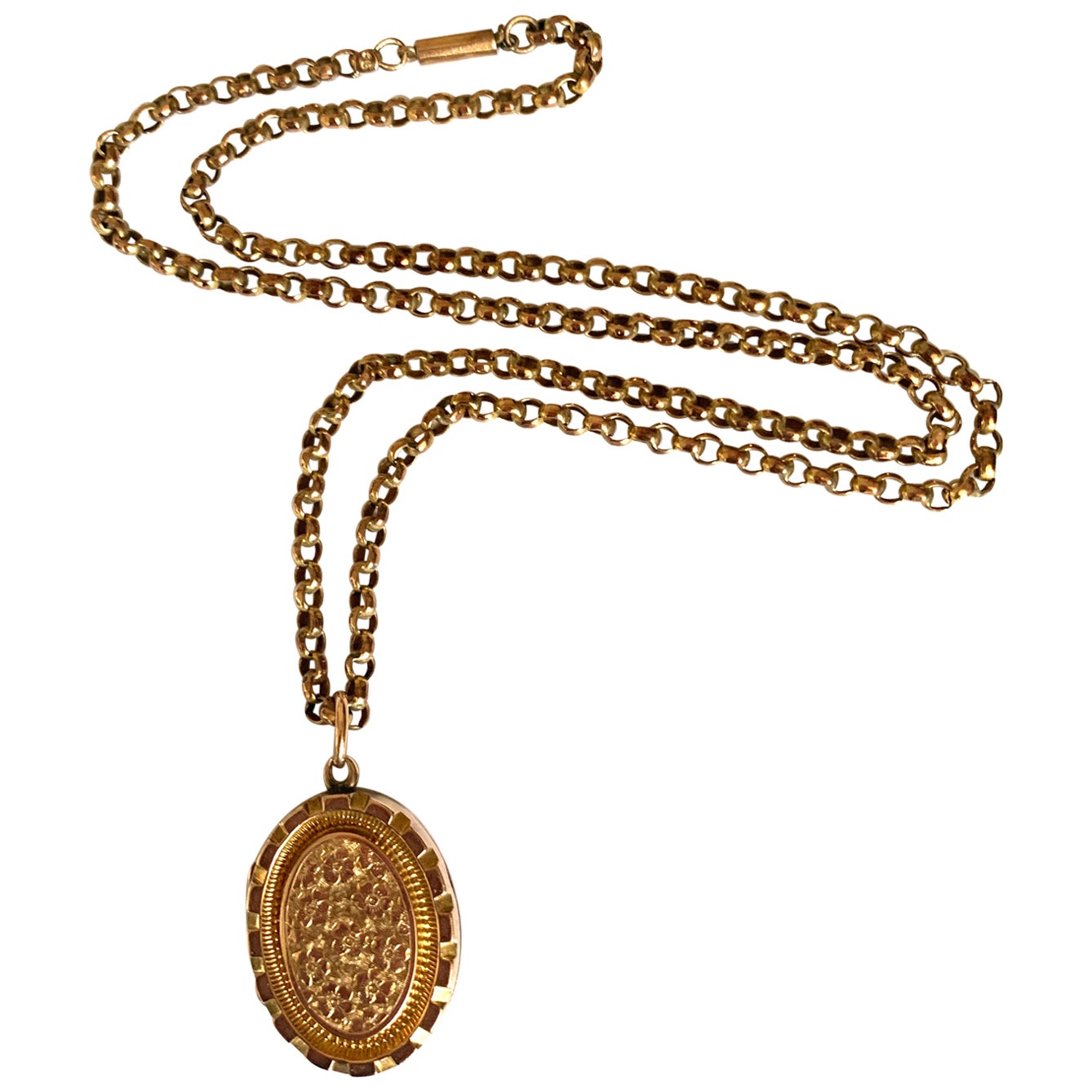 Relicario y cadena antiguos de oro de 9 ct