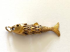 9ct Gold Articulated Fish Pendant