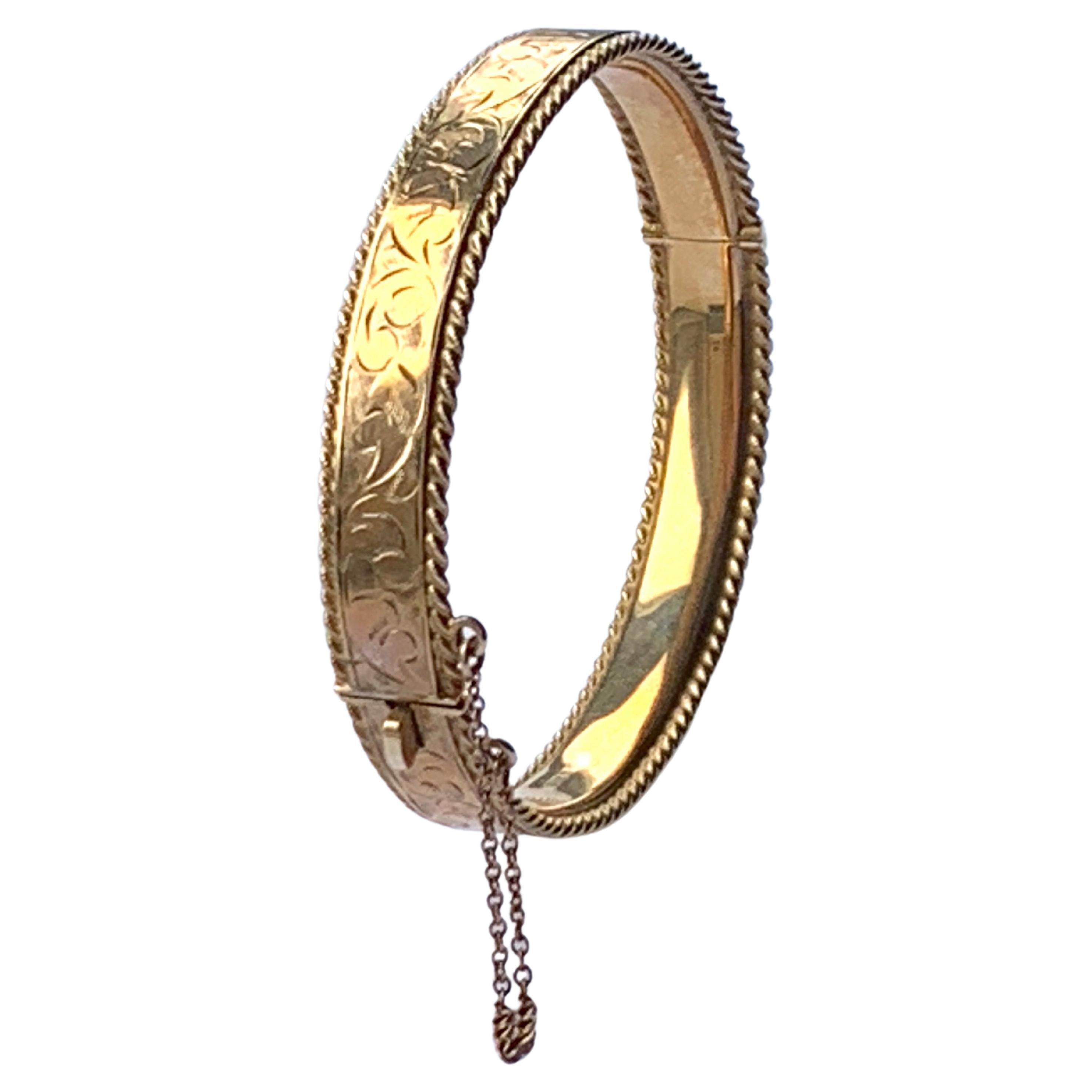 9ct Gold Vintage Bangle by Payton Pepper & Sons For Sale