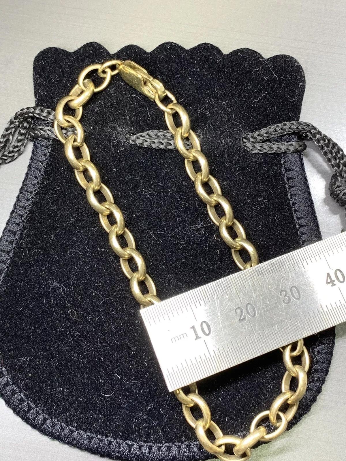 9ct Gold Curb Chain Bracelet Chunky Yellow Gold Plain In New Condition For Sale In London, GB