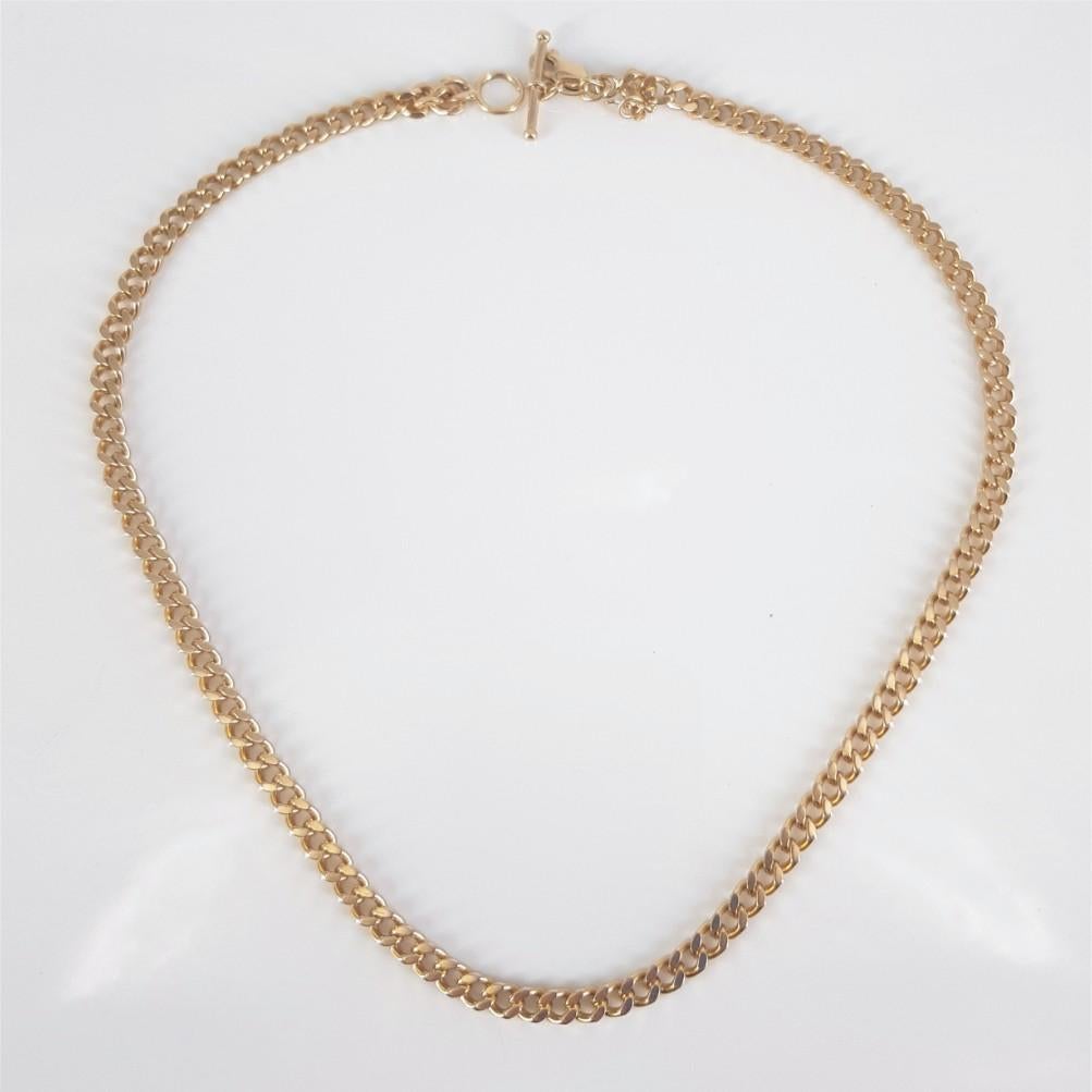9ct Gold Curb Link Chain In Good Condition For Sale In Cape Town, ZA