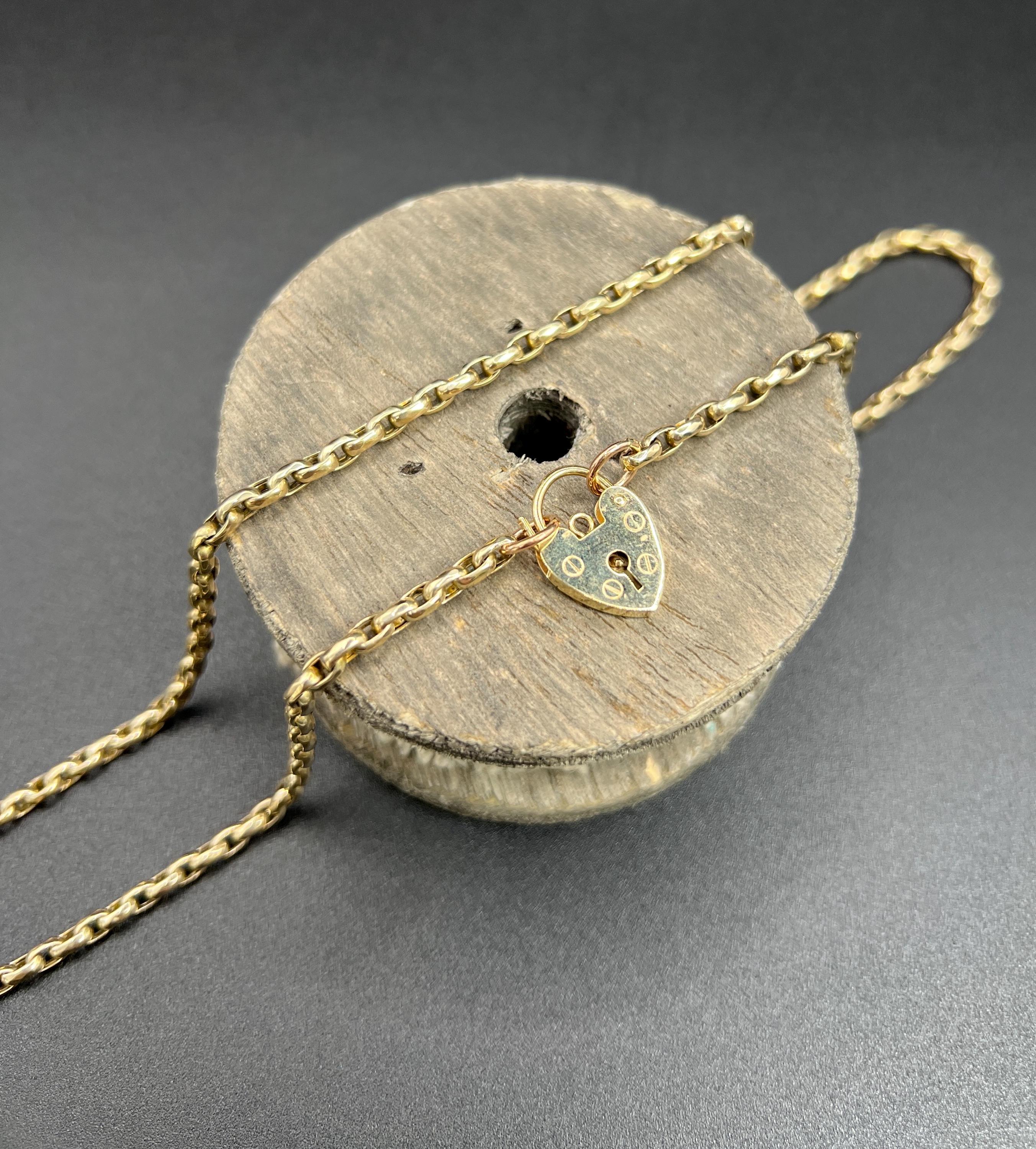 Cadena Belcher de oro eduardiano de 9 ct de 21 pulgadas, ovalada y facetada, con cierre de candado en forma de corazón 7
