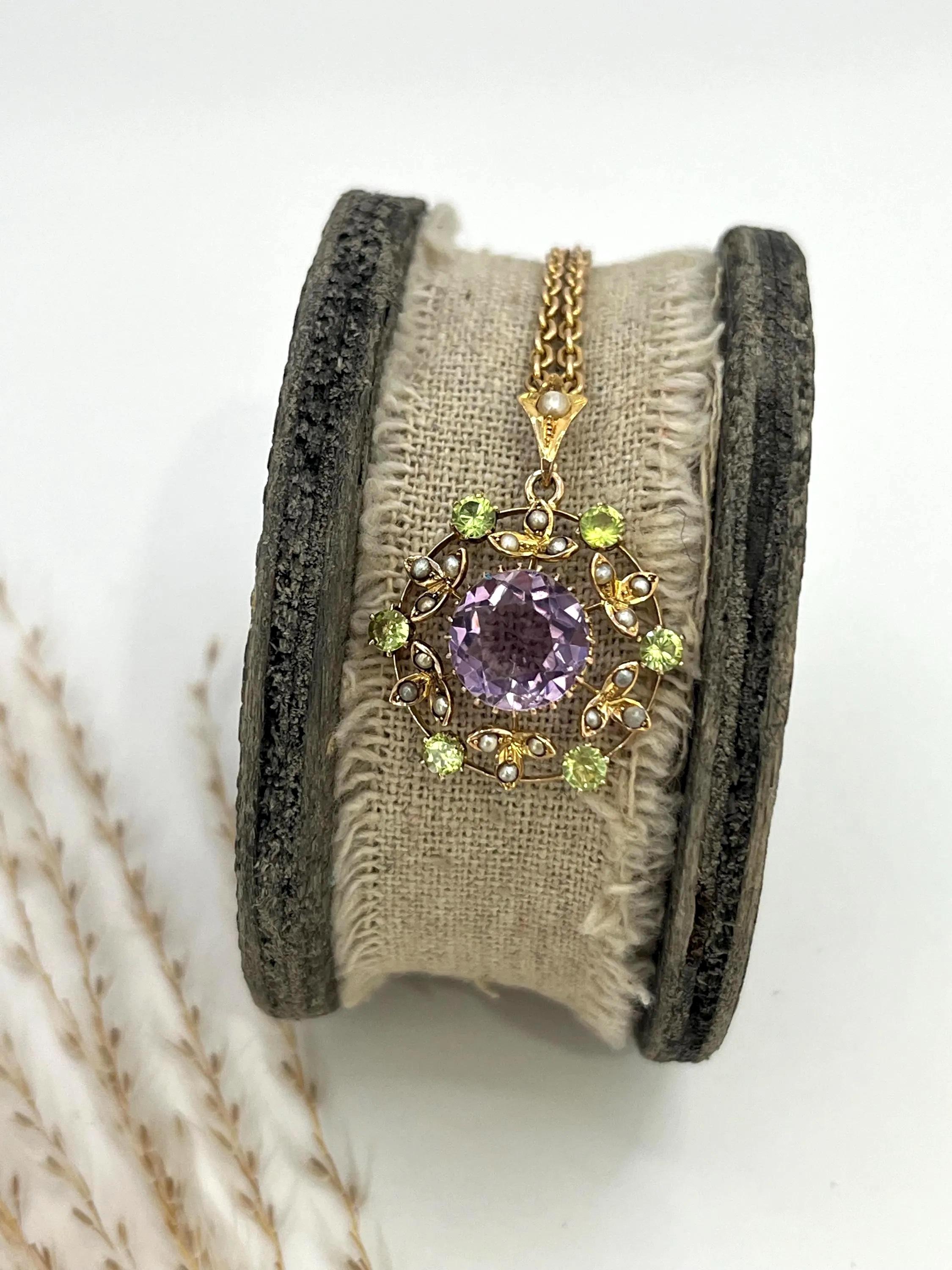 9ct Gold, Edwardian Amethyst, Pearl & Peridot Suffragette Pendant, Circa 1910 For Sale 1