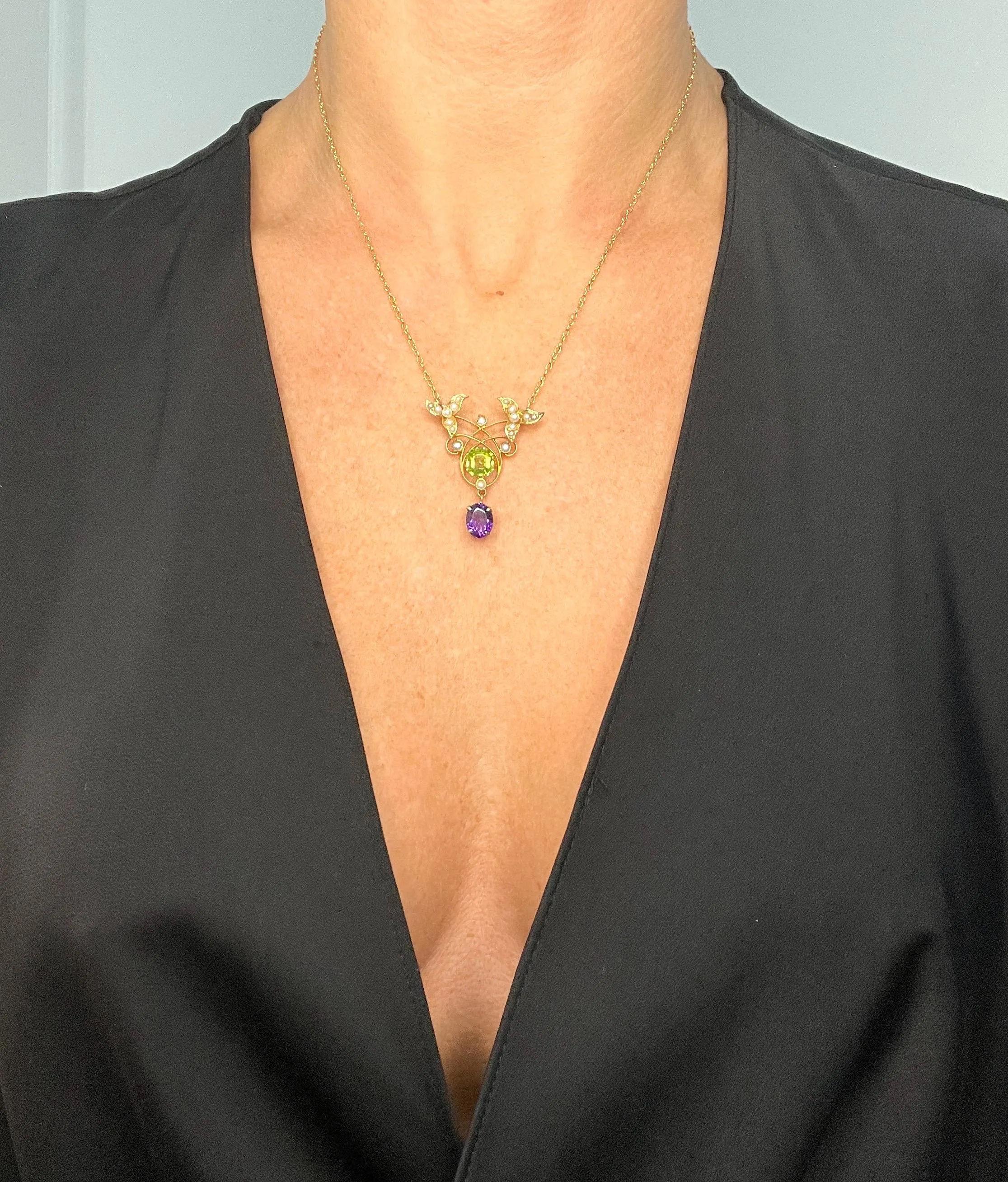 Pendentif Suffragette en or 9ct de l'époque édouardienne, avec améthyste, péridot et grain de beauté  Collier en vente 6