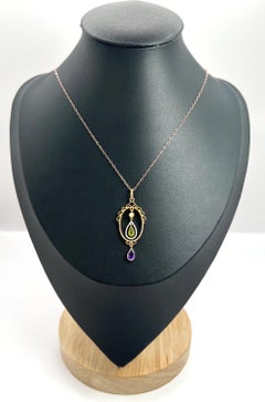 9 Karat Gold, edwardianischer Amethyst, Peridot, Saatperlen- und Emaille-Anhänger, Suffragette-Anhänger