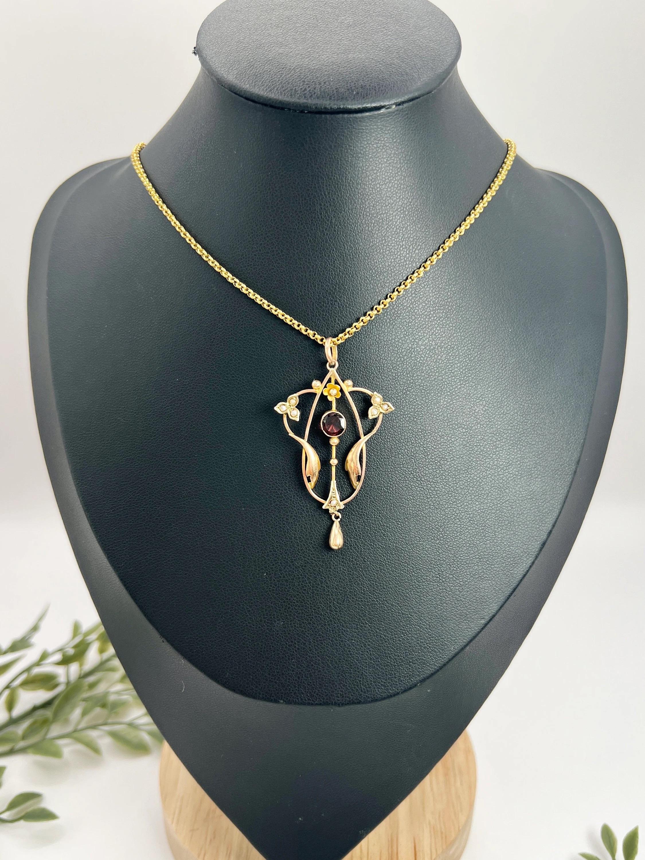 Pendentif édouardien en or 9 carats, perles naturelles et goutte d'eau Bon état - En vente à Brighton, GB