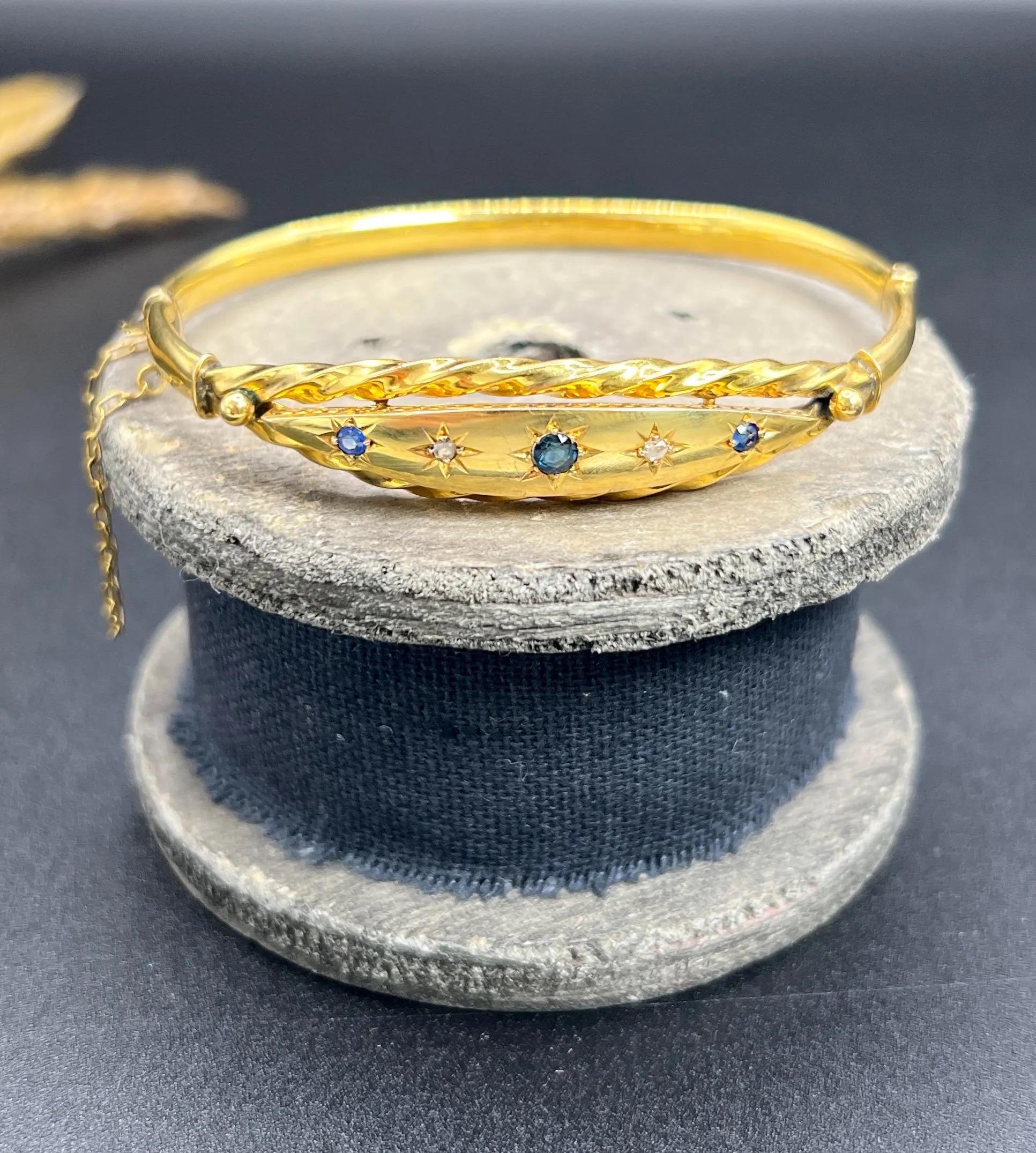 Bracelet jonc édouardien en or 9 carats, saphirs sertis en étoile et diamants, poinçonné Chester 1907 Unisexe en vente