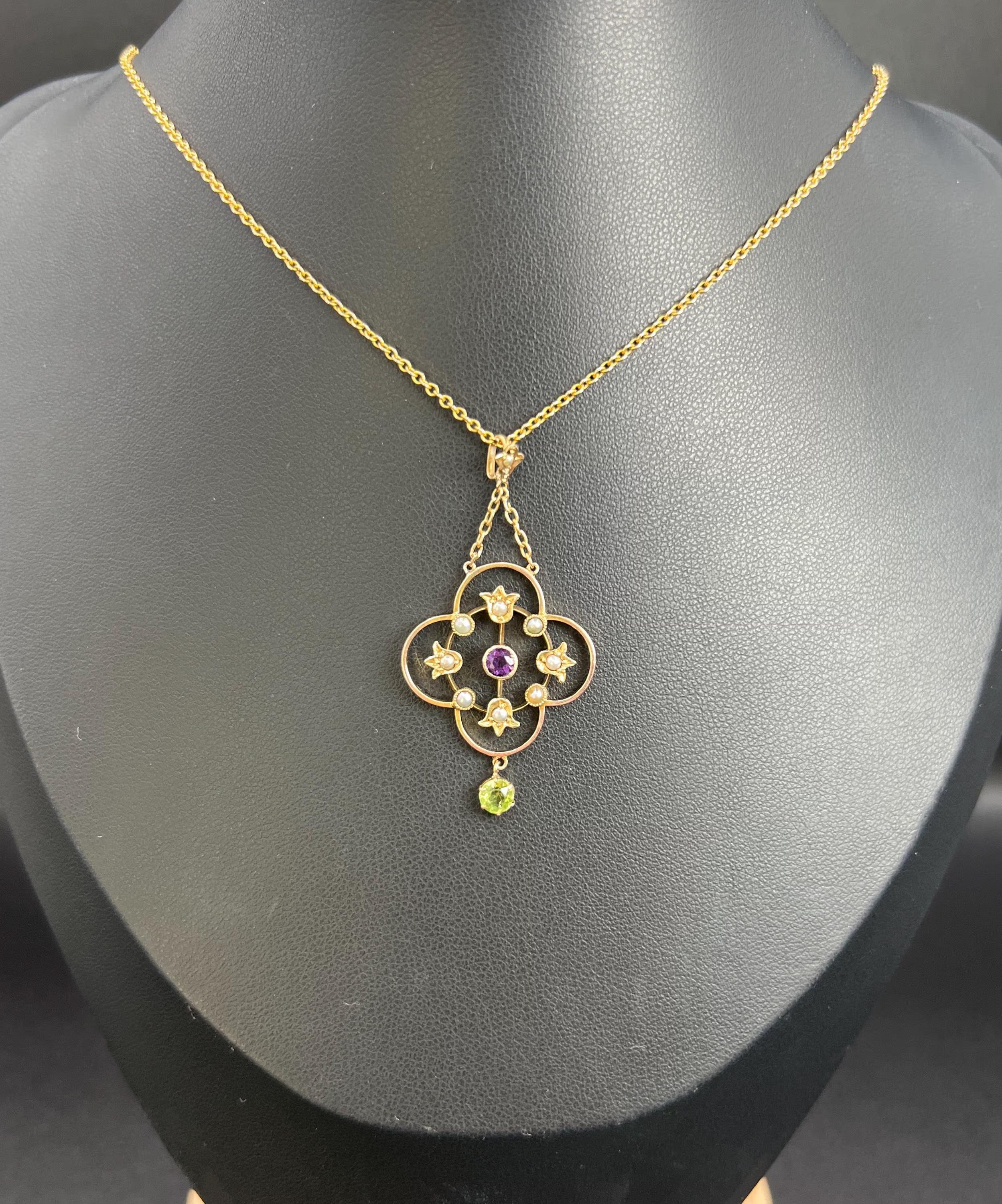Edoardiano 9ct Gold, Edwardian Suffragette Pendant set with Amethyst, Peridot & Seed Pearls in vendita