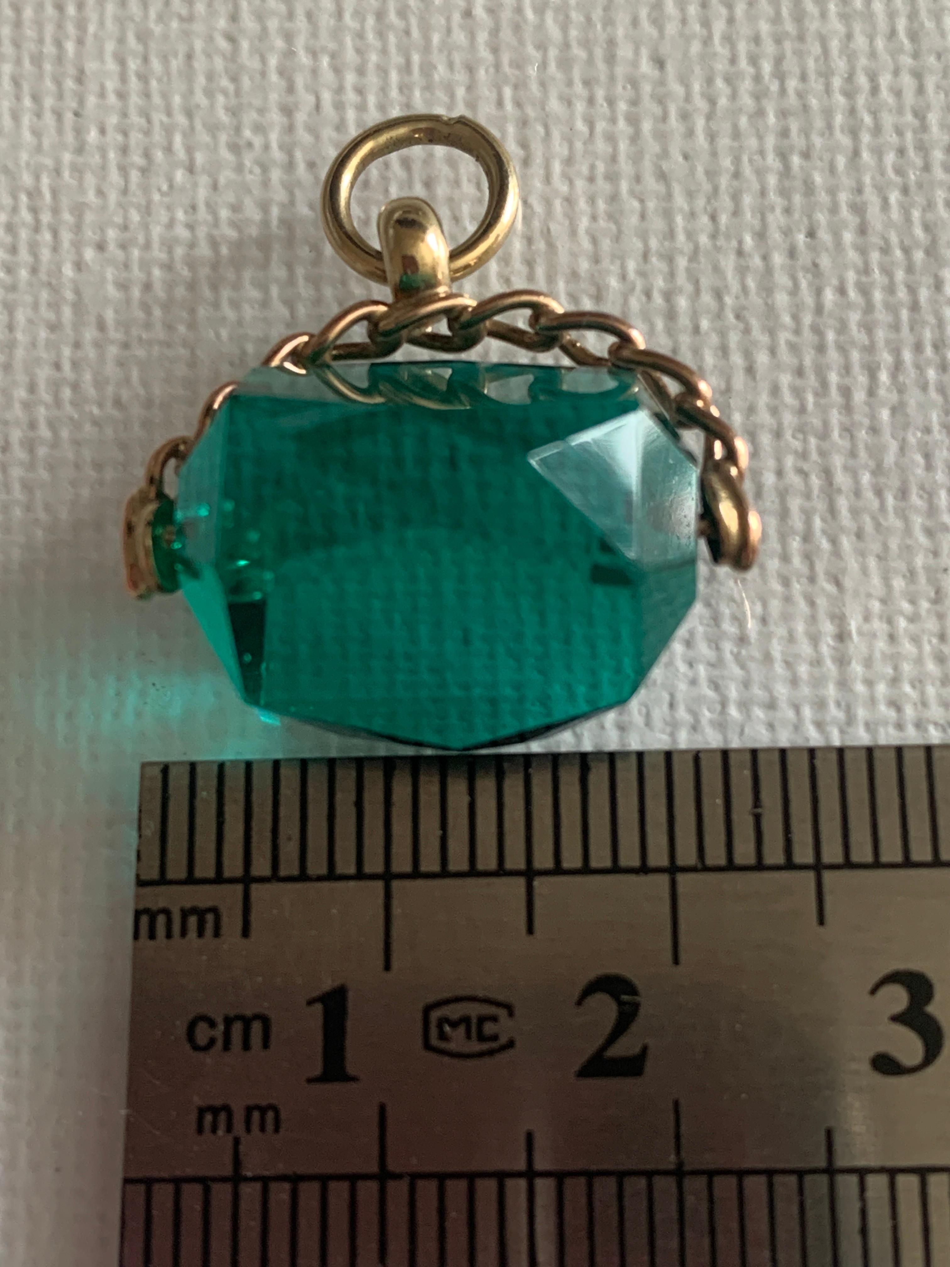 9ct Gold Emerald Green Glass Spinner Charm For Sale 4
