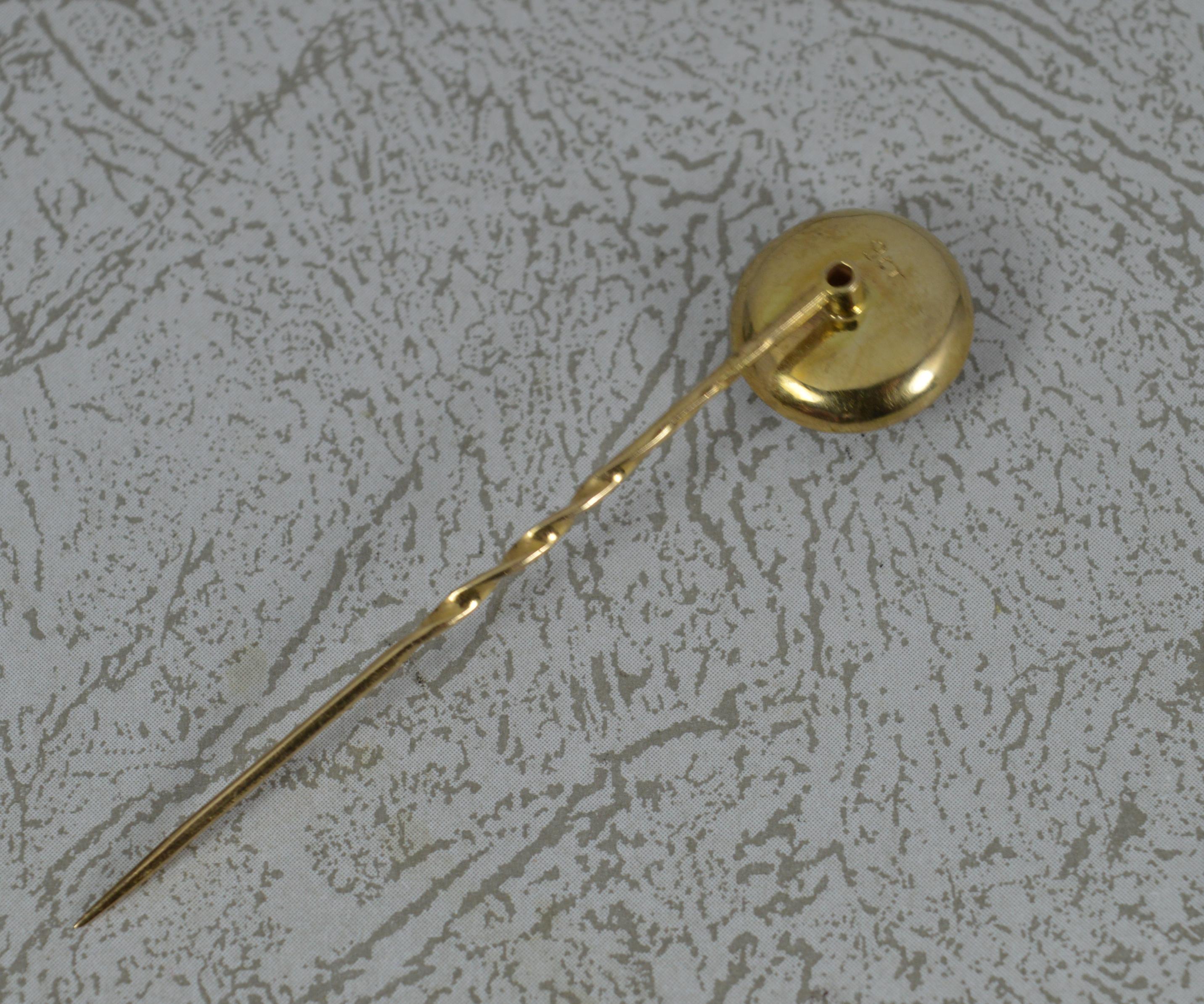 9ct Gold Enamel Essex Crystal Golfing Golfer Stick Tie Pin 3