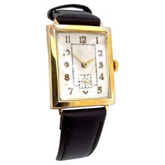 Rechteckige Vintage-Herrenuhr aus 9 Karat Gold von B.W.C. London