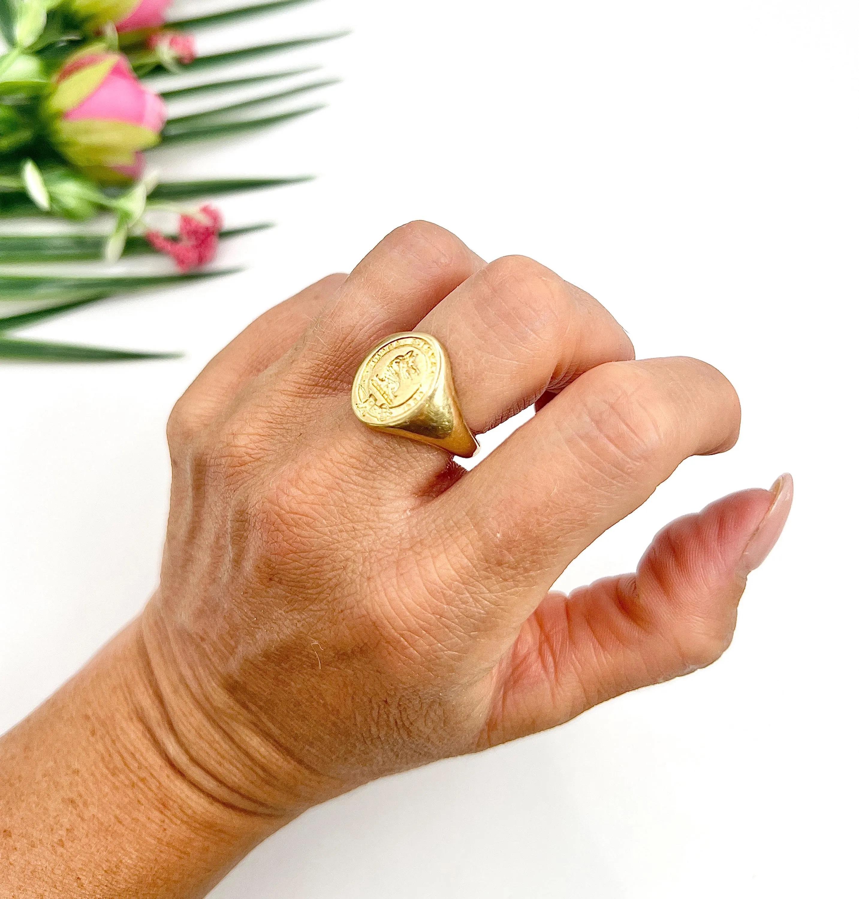 Bague chevalière ovale Griffin 