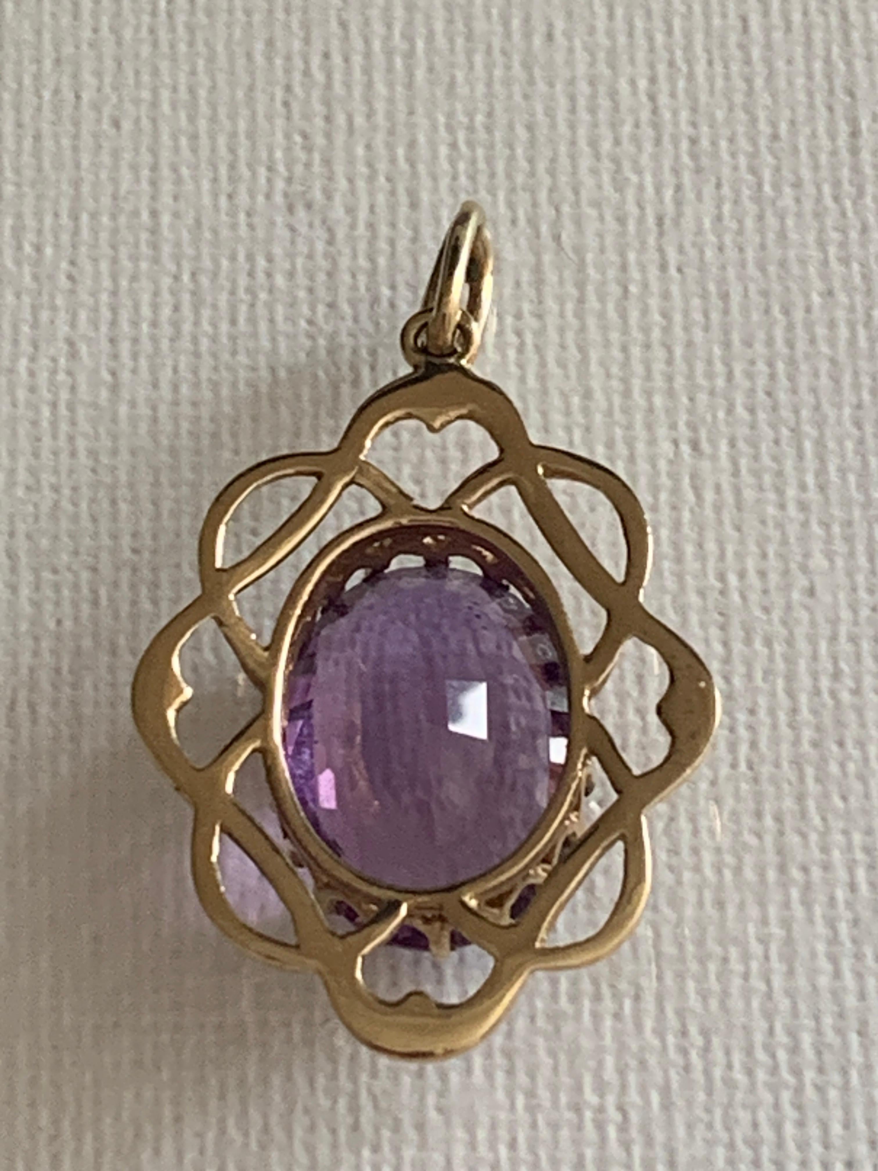 Women's 9ct Gold Large 7.52 Carat Amethyst Pendant For Sale