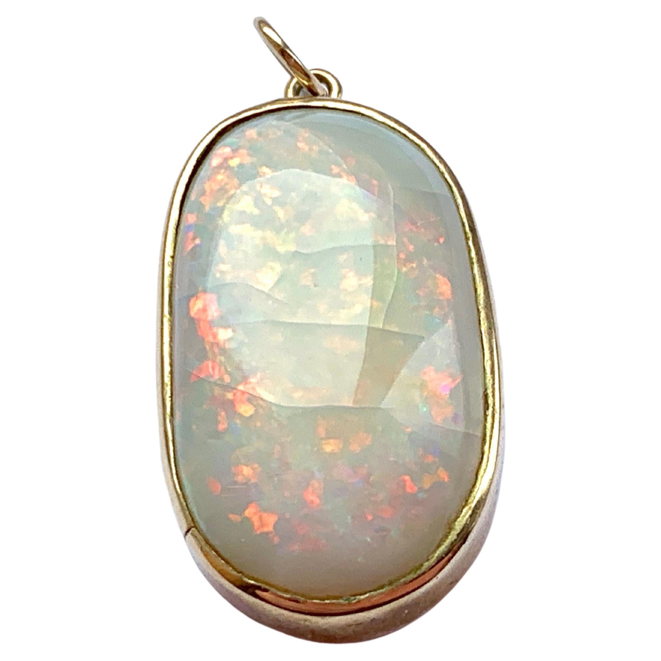 9 Carat Gold Natural Crazed Opal Pendant For Sale