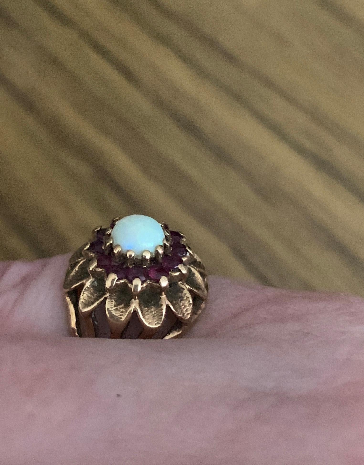 Round Cut 9ct Gold Opal & Ruby Ring For Sale