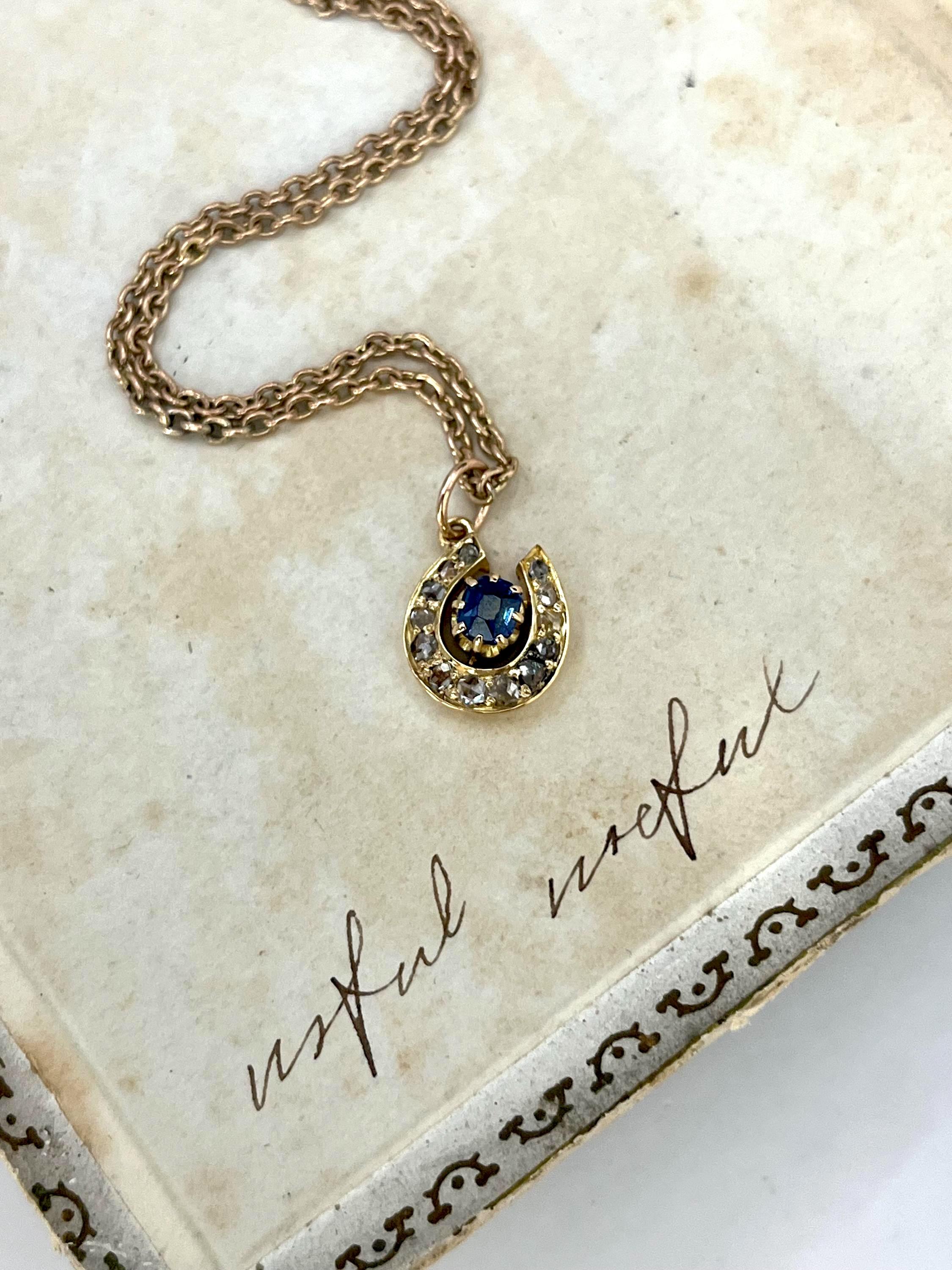 Collier à pendentif en or 9ct, saphir et diamant, fer à cheval chanceux, vers 1880 en vente 4