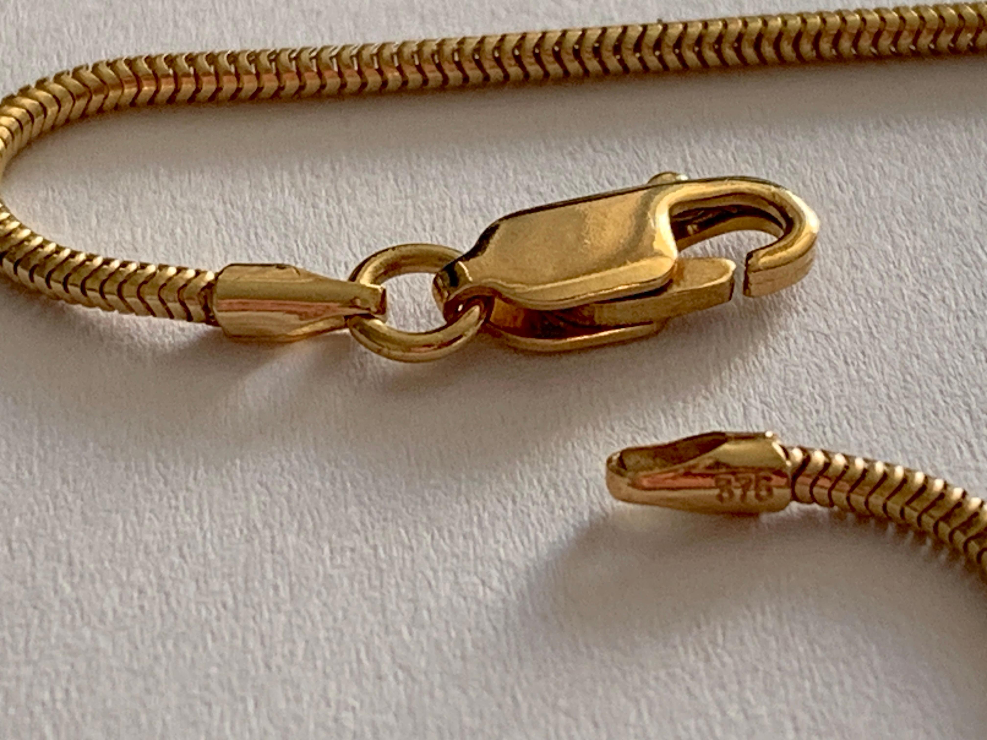 Catena a serpente in oro 9ct con marchio britannico in vendita 5