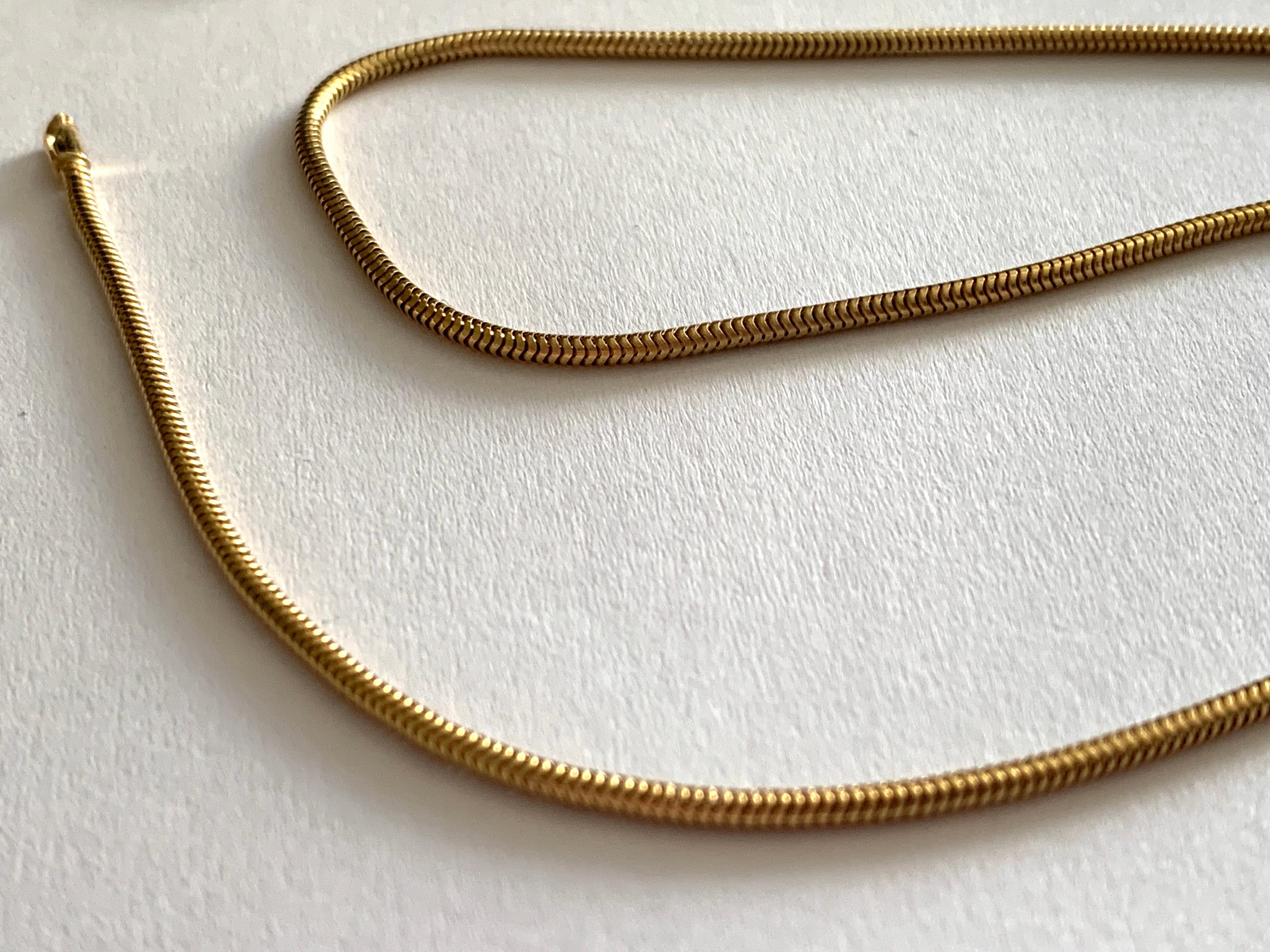 Donna Catena a serpente in oro 9ct con marchio britannico in vendita