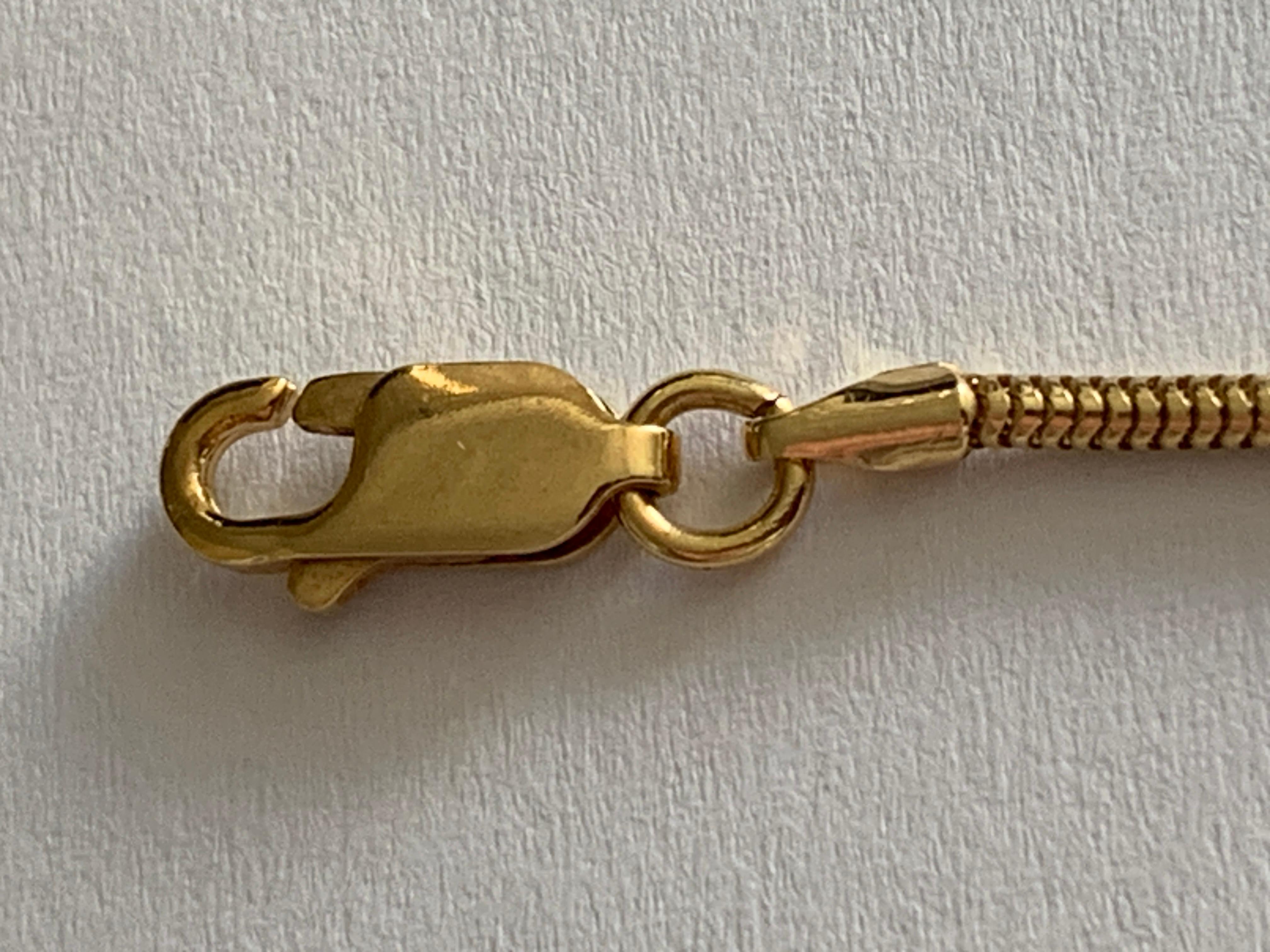 Catena a serpente in oro 9ct con marchio britannico in vendita 4