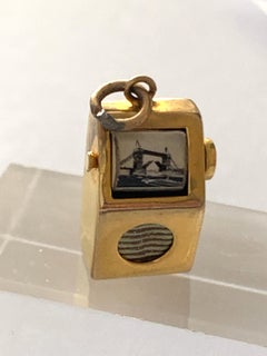 9ct Gold Television Charm moving images !