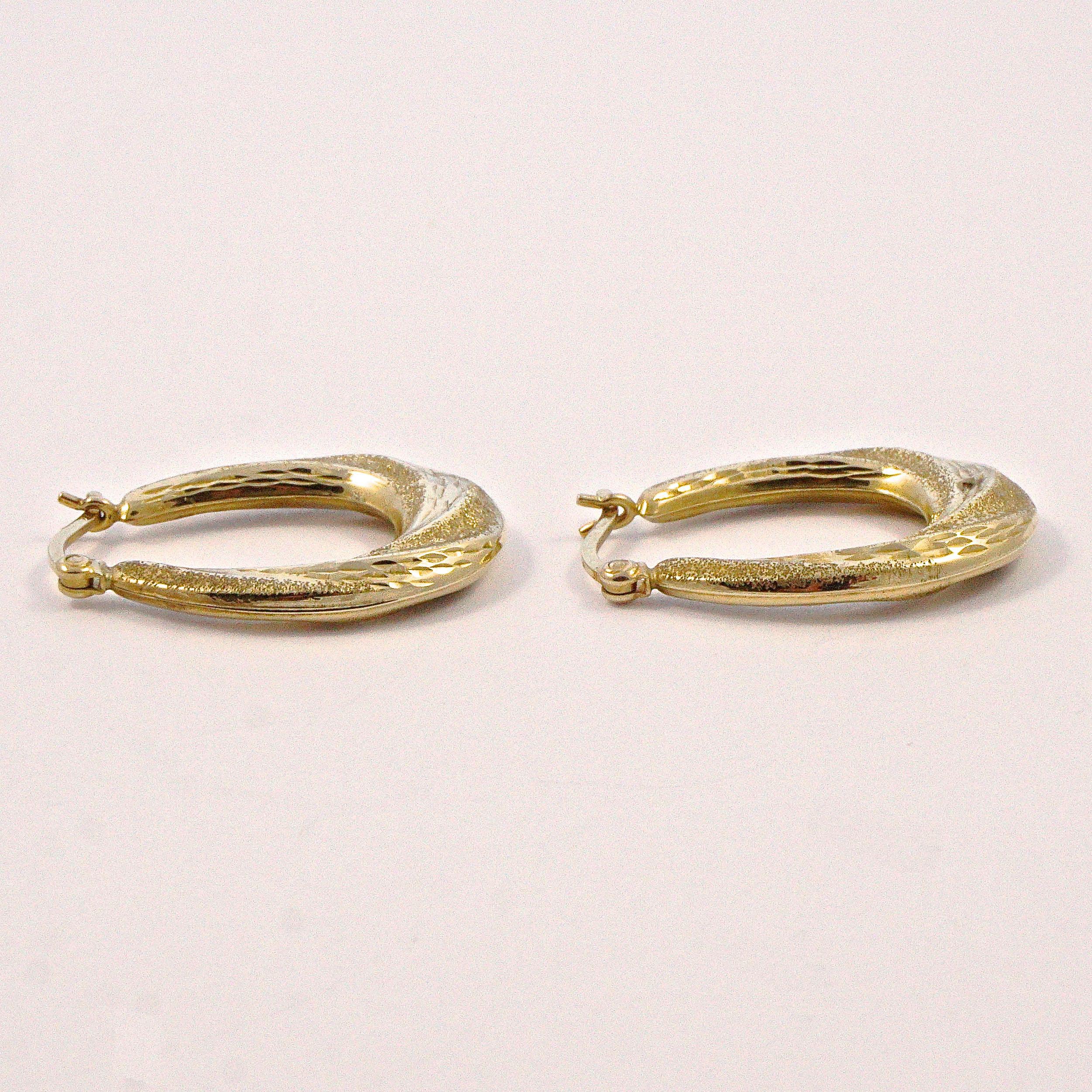 9ct Gold Textured and Diamond Cut Oval Hoop Earrings For Sale 4