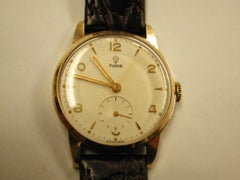 9 Carat Gold Tudor Watch with 15 Ruby Tudor Movement and Dennison Case, 1953