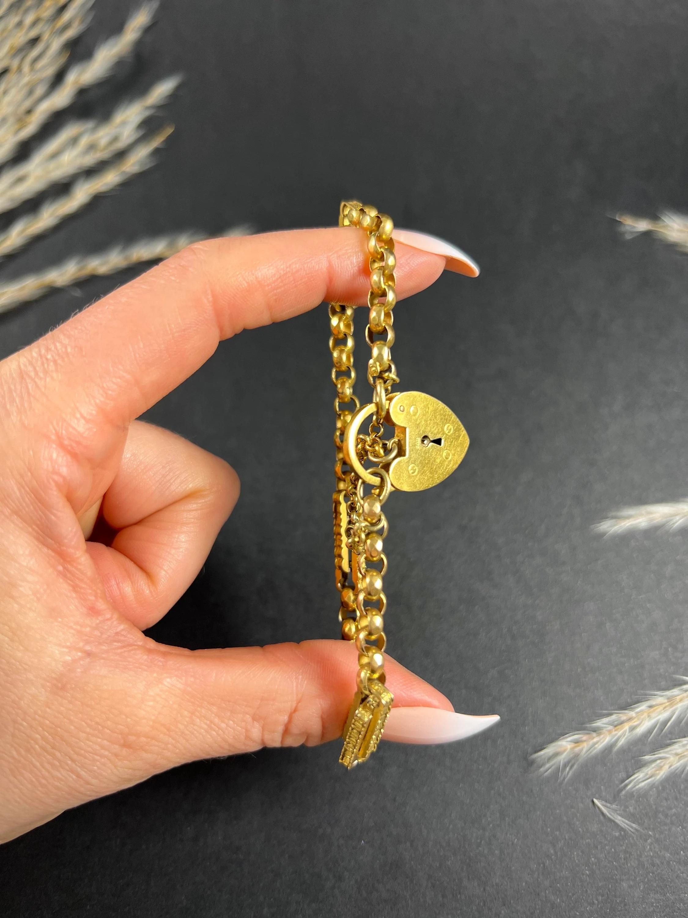 Vittoriano Bracciale vittoriano d'oro 9ct con fermaglio a forma di graffetta e bracciale Belcher sfaccettato con chiusura a lucchetto a forma di cuore in vendita